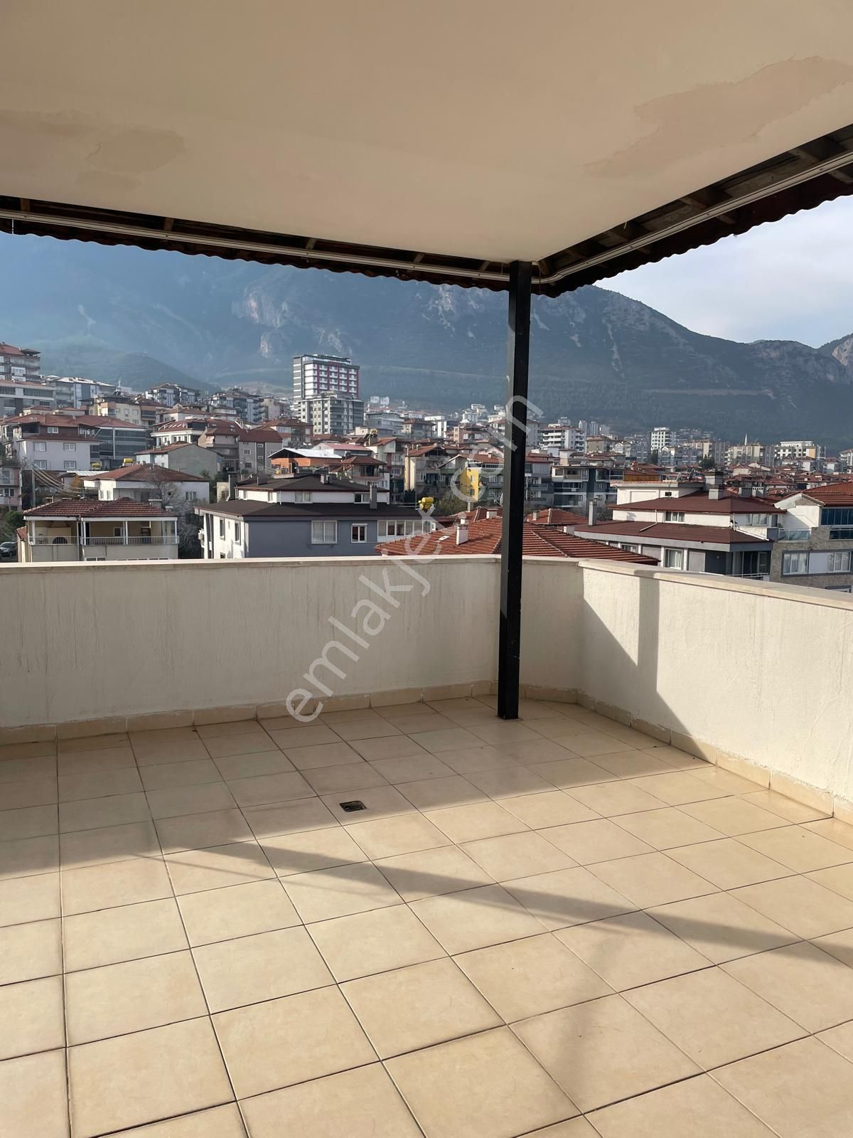 Zümrüt Mah.de Depozitosuz Muhteşem Manzaralı 2+1 Geniş Teraslı Kiralık Çatı Katı - Görsel 4