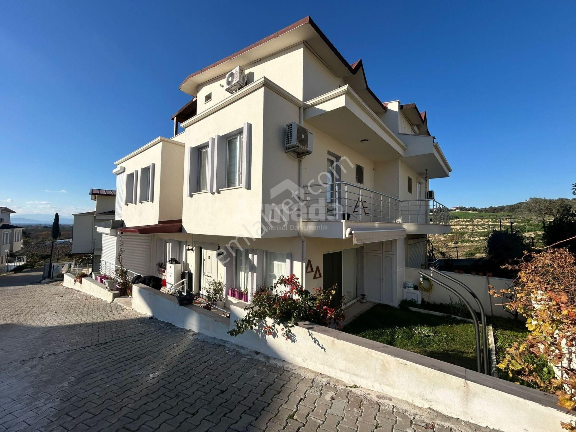 Kuşadası Caferli Cypress Valley'de 4+1 Satılık Villa - Görsel 2