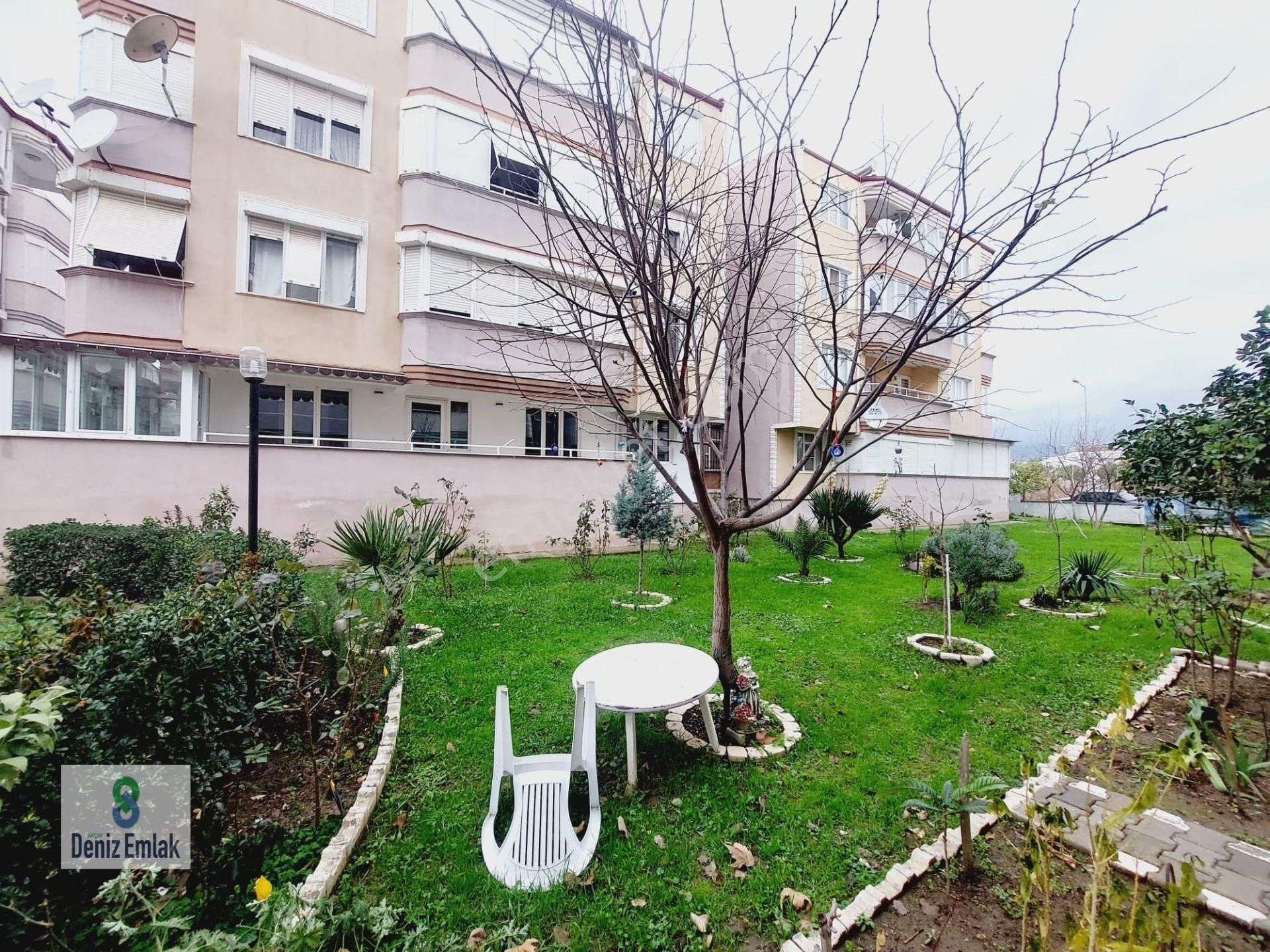 Denizden Akçayda Müstakil Tadında Masrafsız Satılık 3+1 Daire.