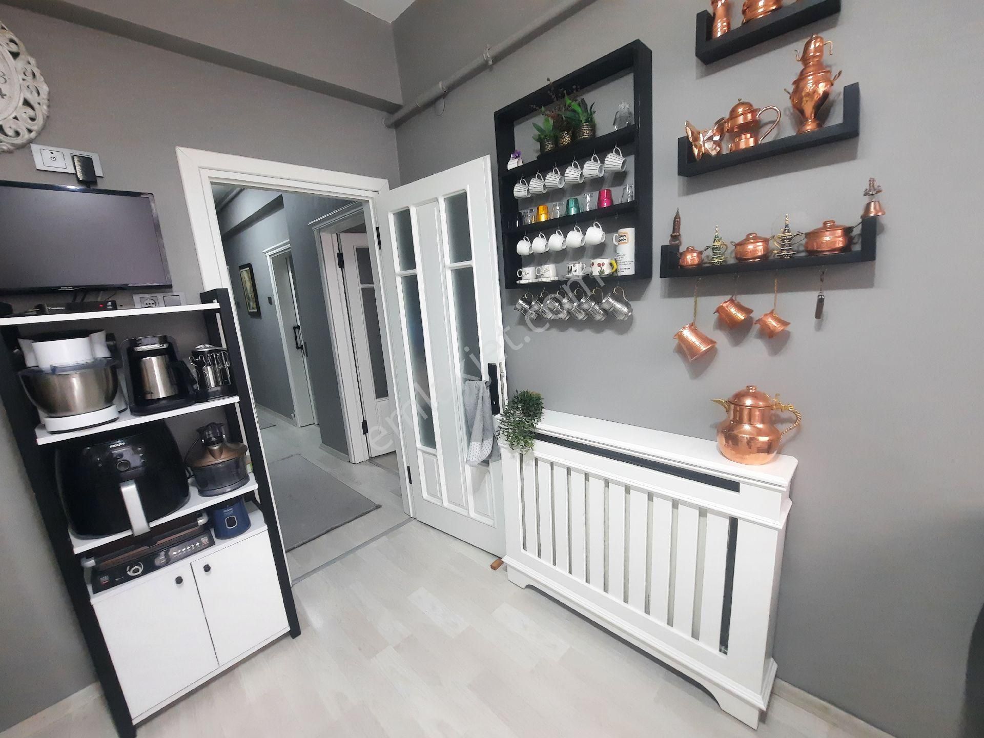 Furkan Emlak'tan Rasathane Mah.2+1 1.kat 120m2 Masrafsız Fırsat Daire - Görsel 6