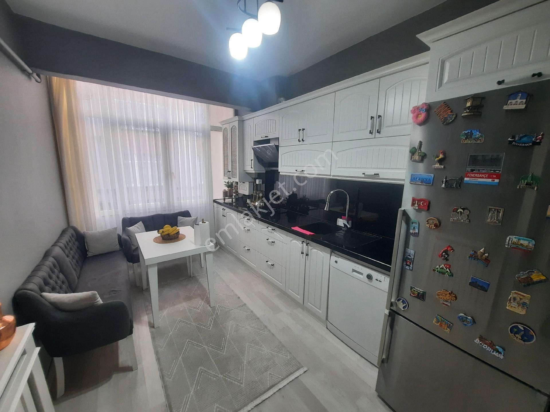 Furkan Emlak'tan Rasathane Mah.2+1 1.kat 120m2 Masrafsız Fırsat Daire - Görsel 5