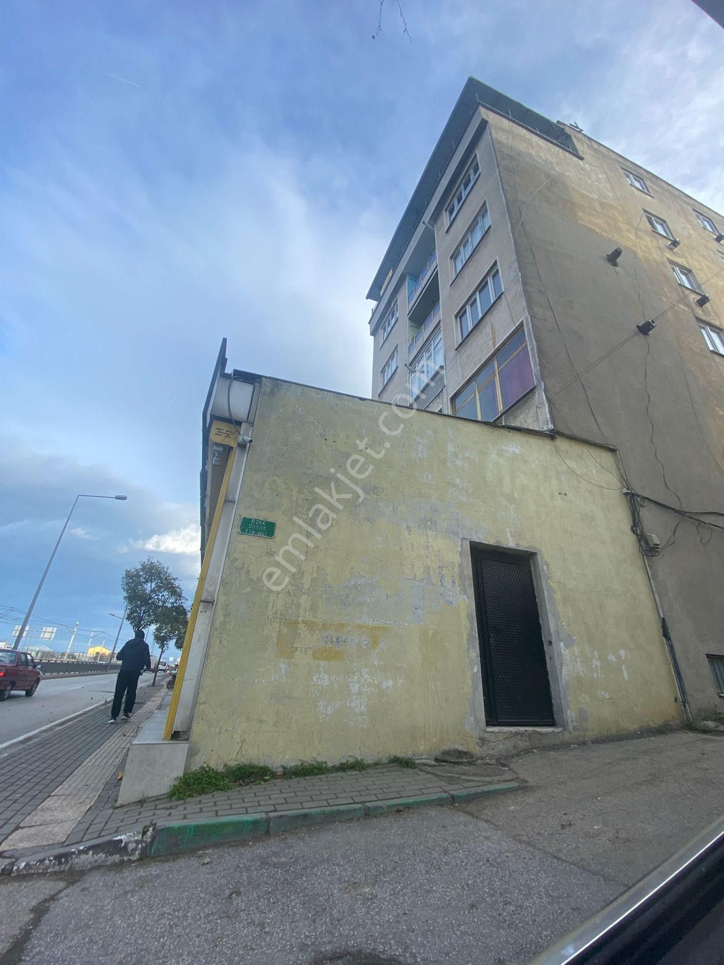 Yiğitler Mahallesinde 1+1 Geniş Teraslı Kiralık Daire