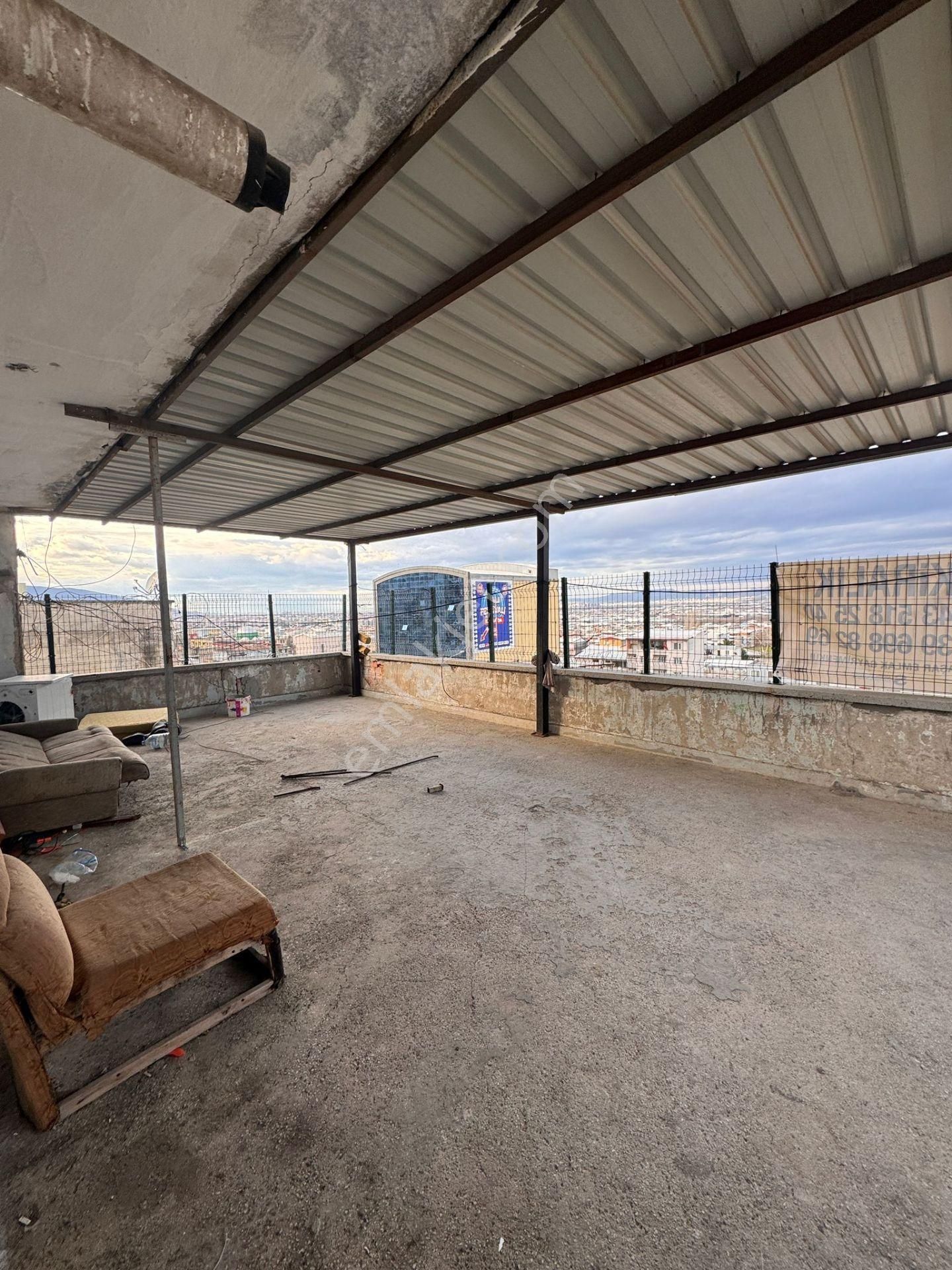 Yiğitler Mahallesinde 1+1 Geniş Teraslı Kiralık Daire - Görsel 7