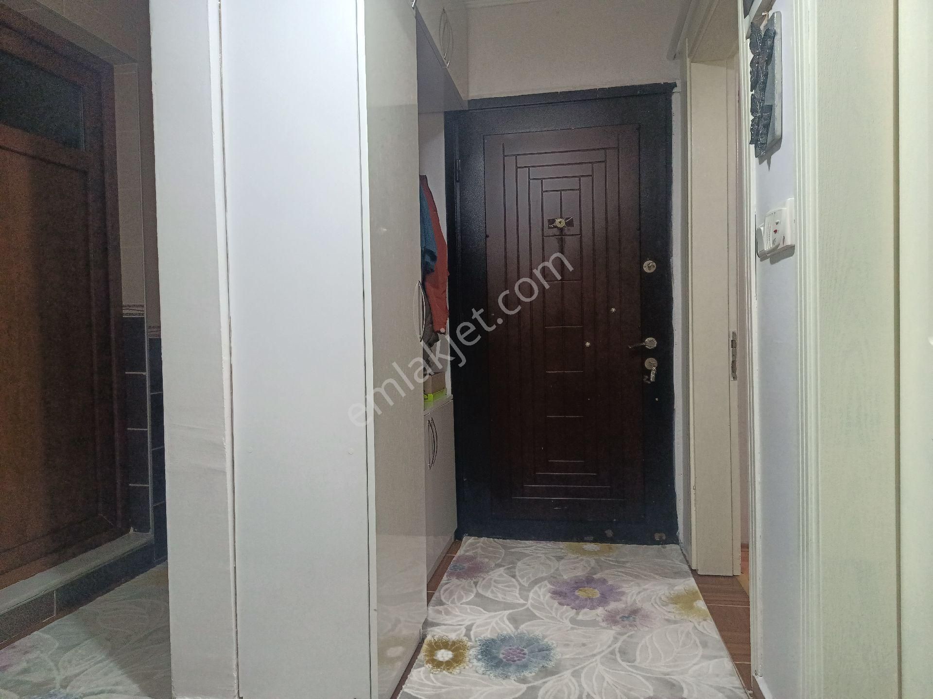 Buket Emlaktan Satılık 3+1 Daire Ara Kat Doğalgazlı - Görsel 3