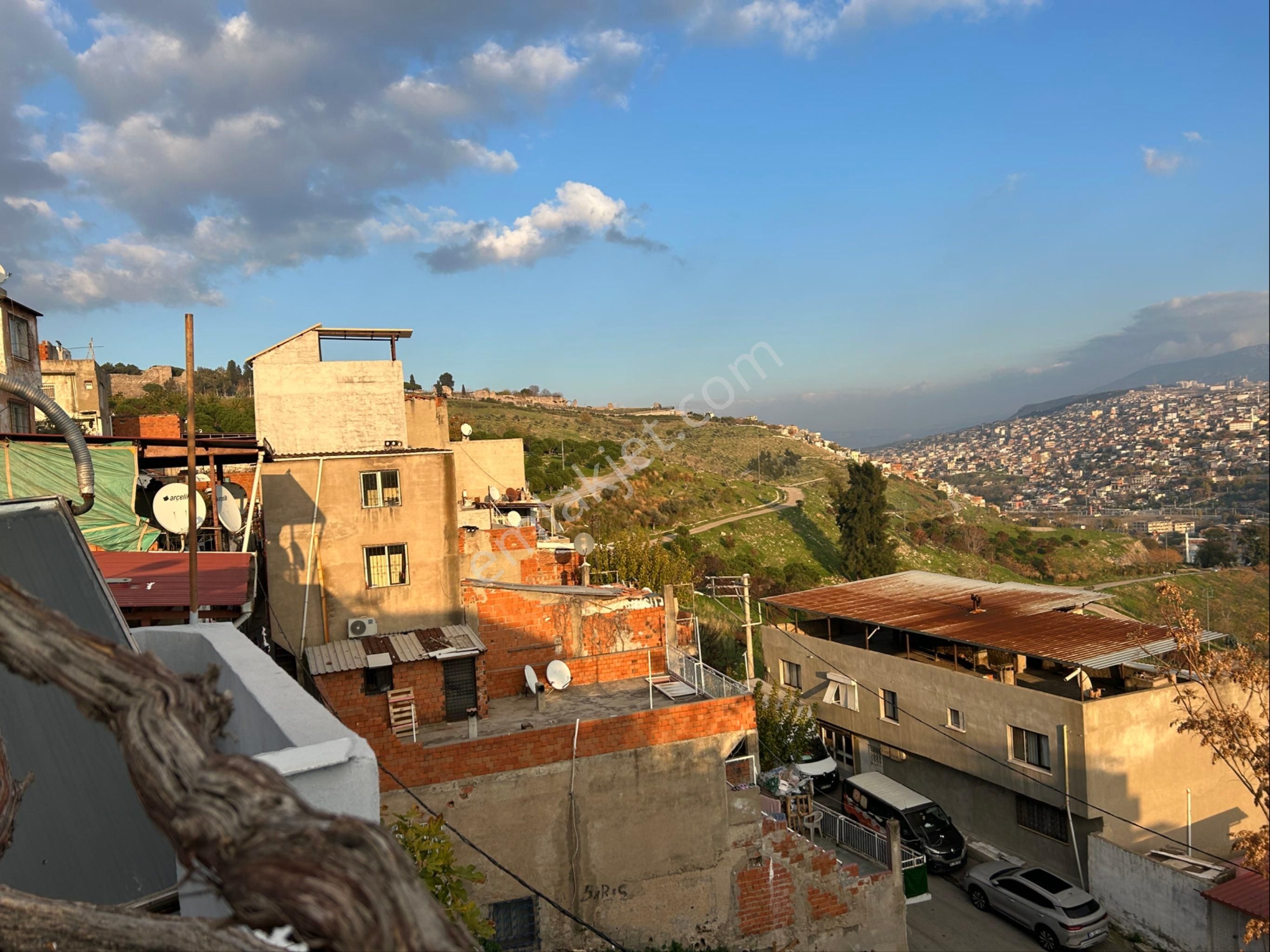Yeşilderede Süper Manzaralı Daire Fiyatına 2 Katlı Müstakil - Görsel 24
