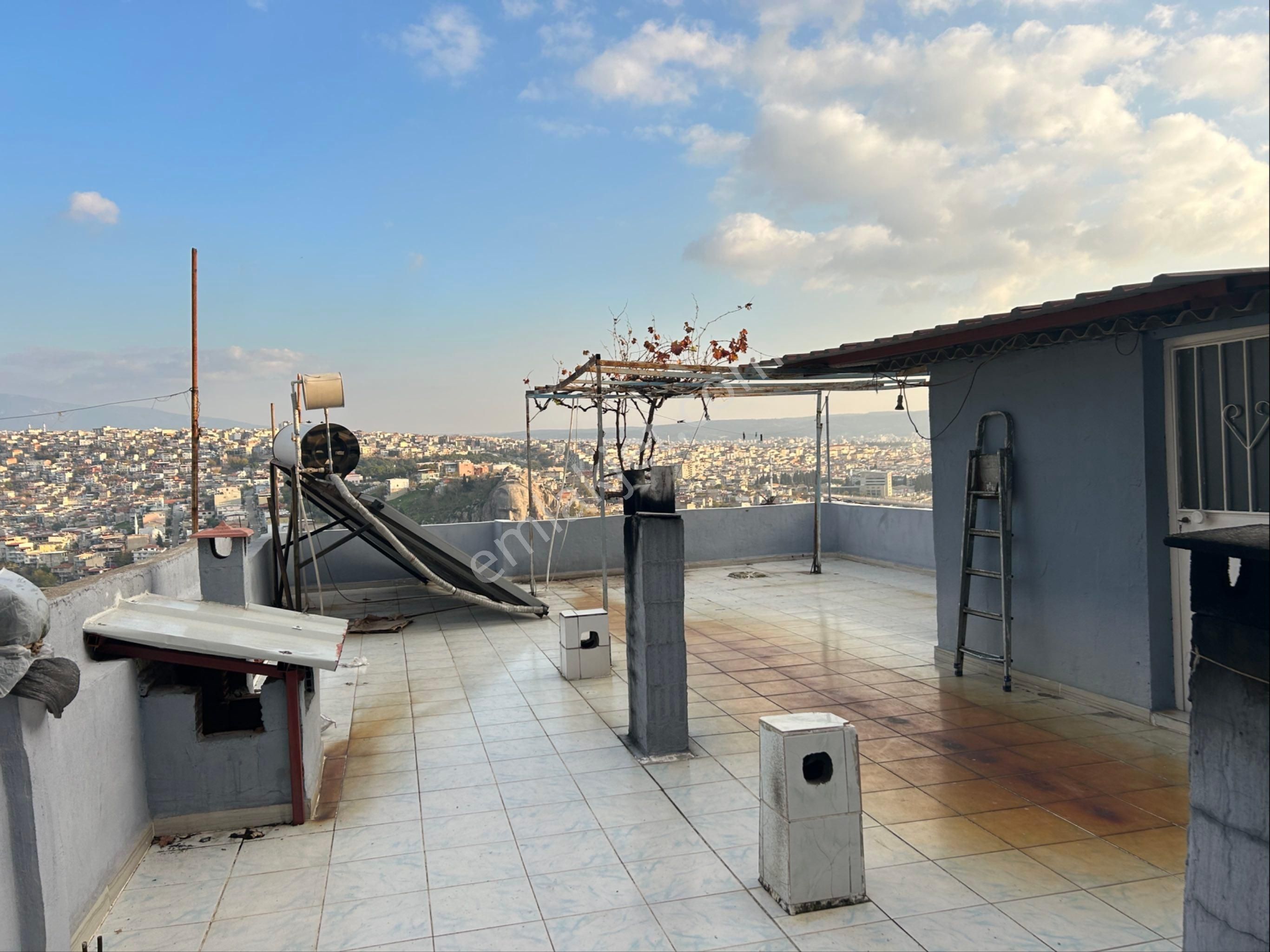 Yeşilderede Süper Manzaralı Daire Fiyatına 2 Katlı Müstakil - Görsel 20