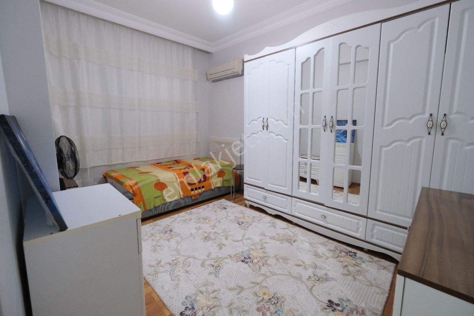 Liman’da Denize 650 Mt . 5+2 Şömineli . Full Eşyalı . Havuzlu . Kapalı Teraslı Özel Dubleks - Görsel 6