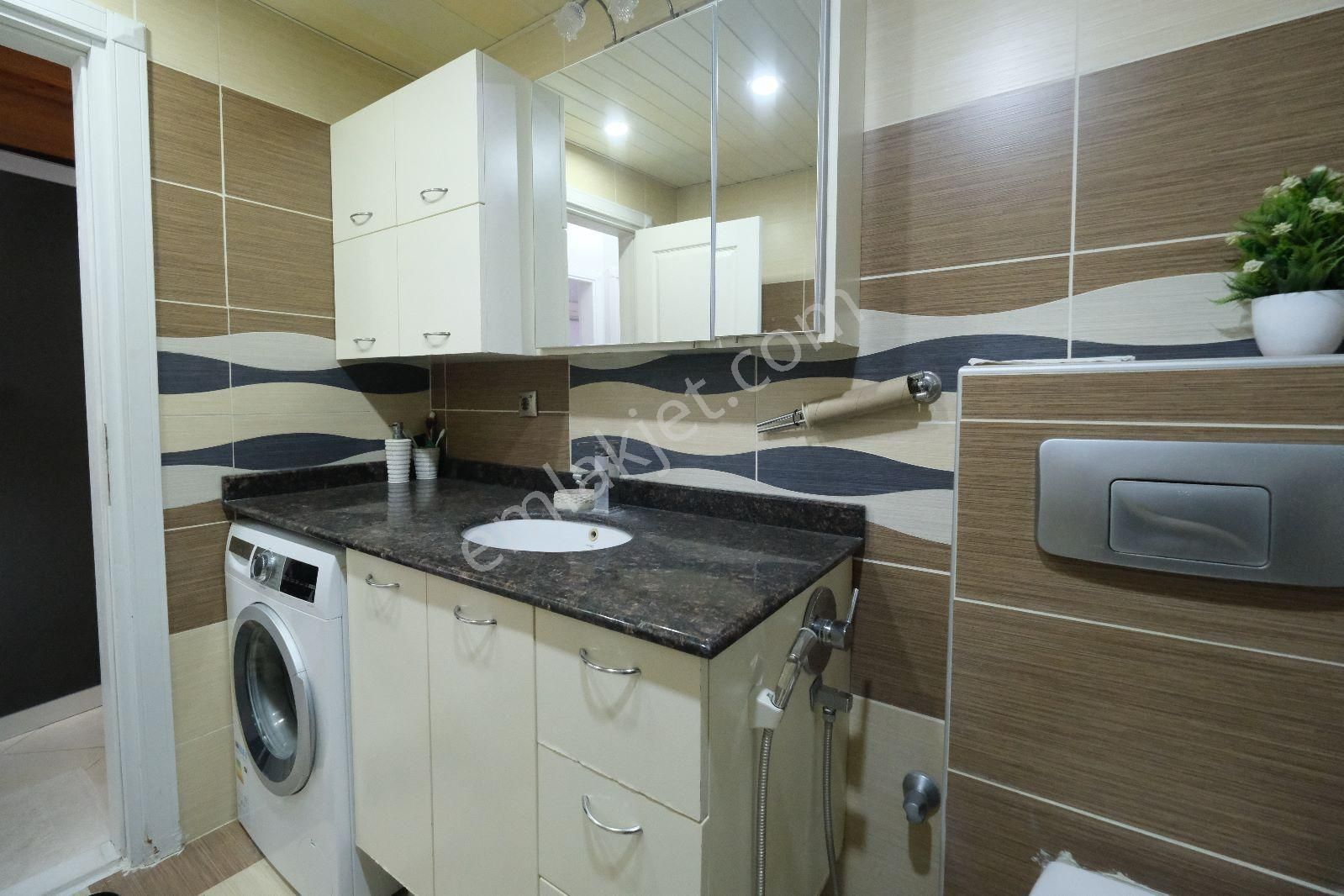 Liman’da Denize 650 Mt . 5+2 Şömineli . Full Eşyalı . Havuzlu . Kapalı Teraslı Özel Dubleks - Görsel 13