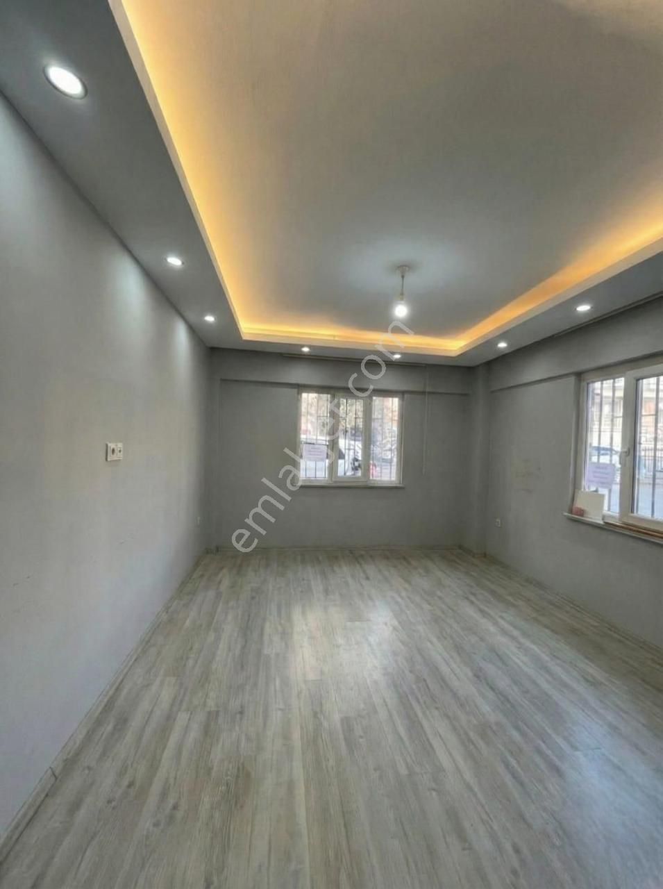 Özmecaz'dan İstiklal Mah. 2+1 Balkonlu Fırsat Home Office - Görsel 3