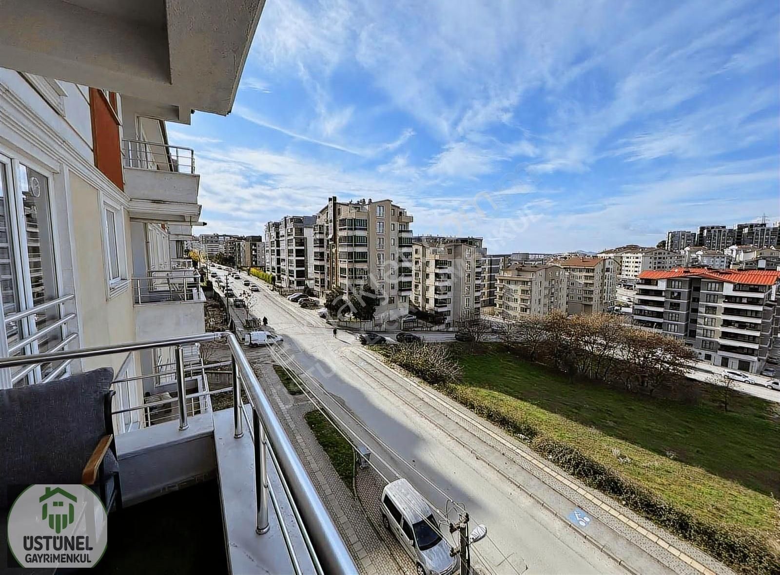 Üstünel'den Manzaralı Geniş Balkonlu Lüks 2+1 Arakat Daire - Görsel 20