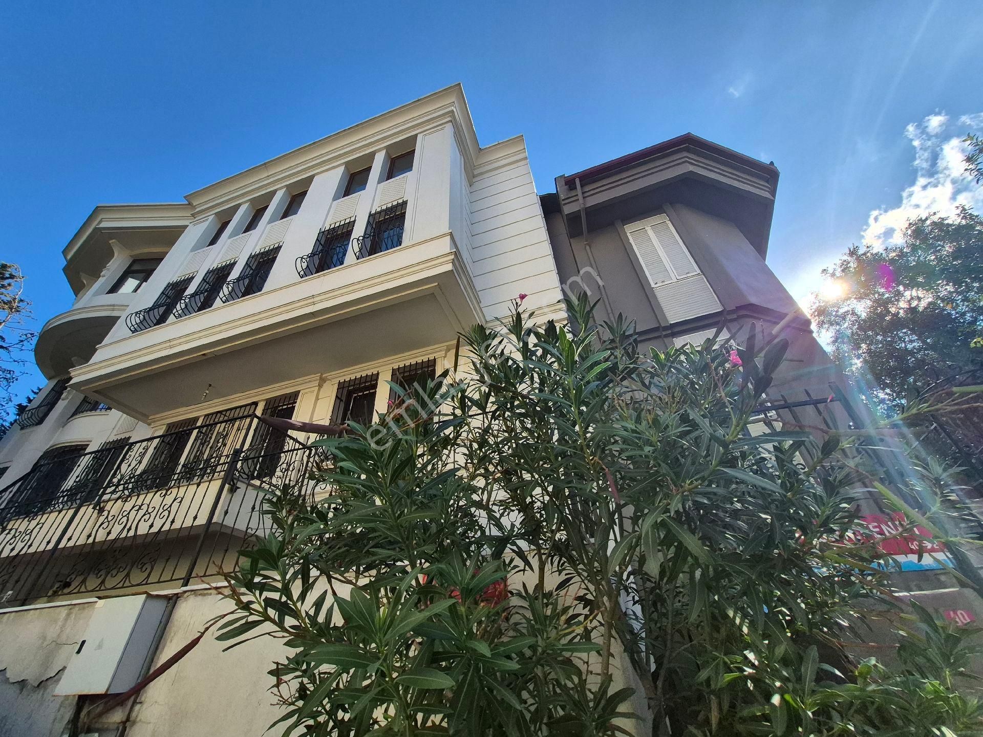 Ortaköy'de 500 M² Satılık 5 Katlı Villa/ Bina