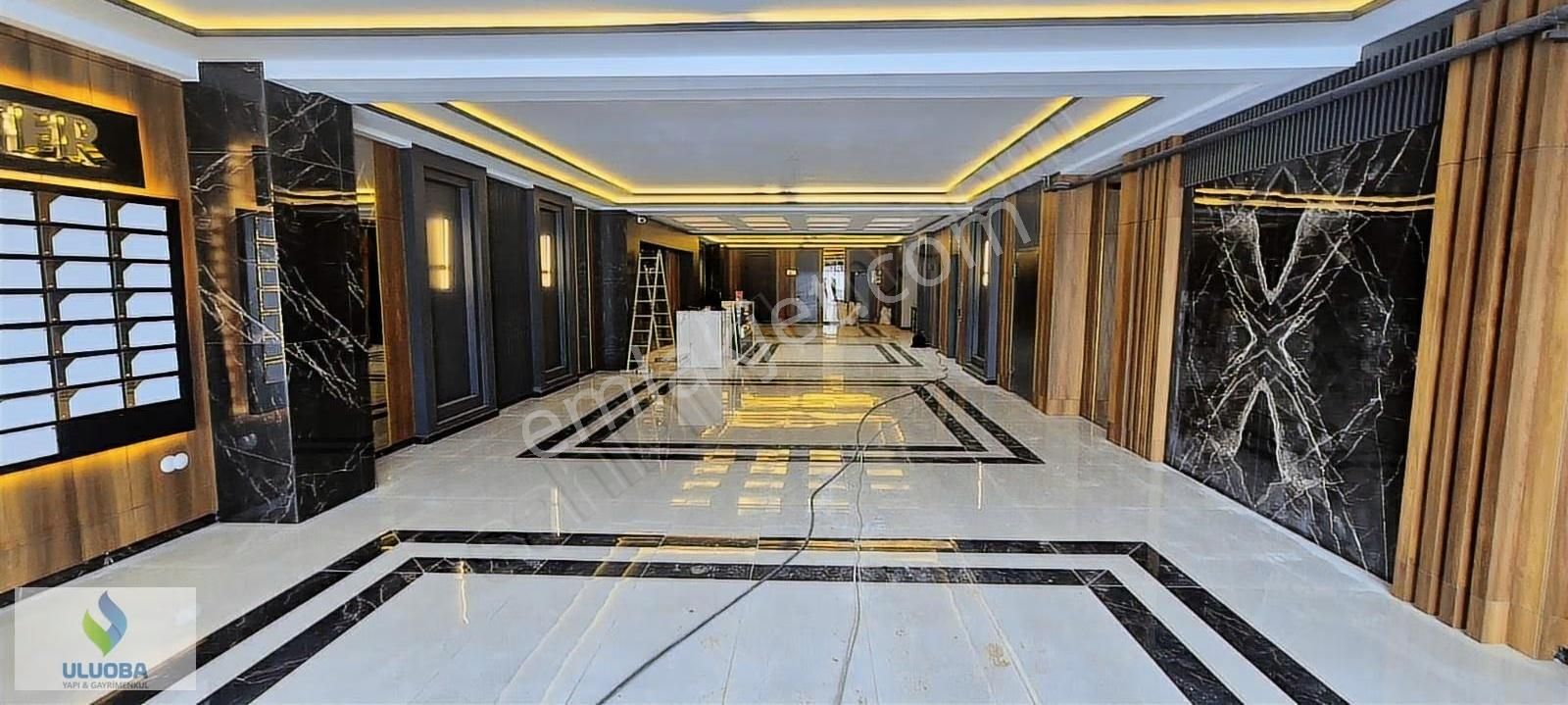 Uluoba'dan Prestijli Cadde Üzerinde Satılık 2+1 Sıfır Ofis