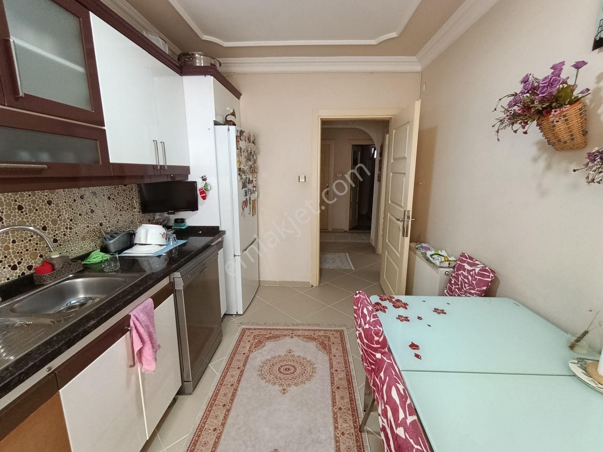 Yeni Binada!! Şanlı Emlaktan..çınarcık Çamlık Mevkii / 3+1 / 120m2 / Masrafsız / Ara Kat Daire - Görsel 10