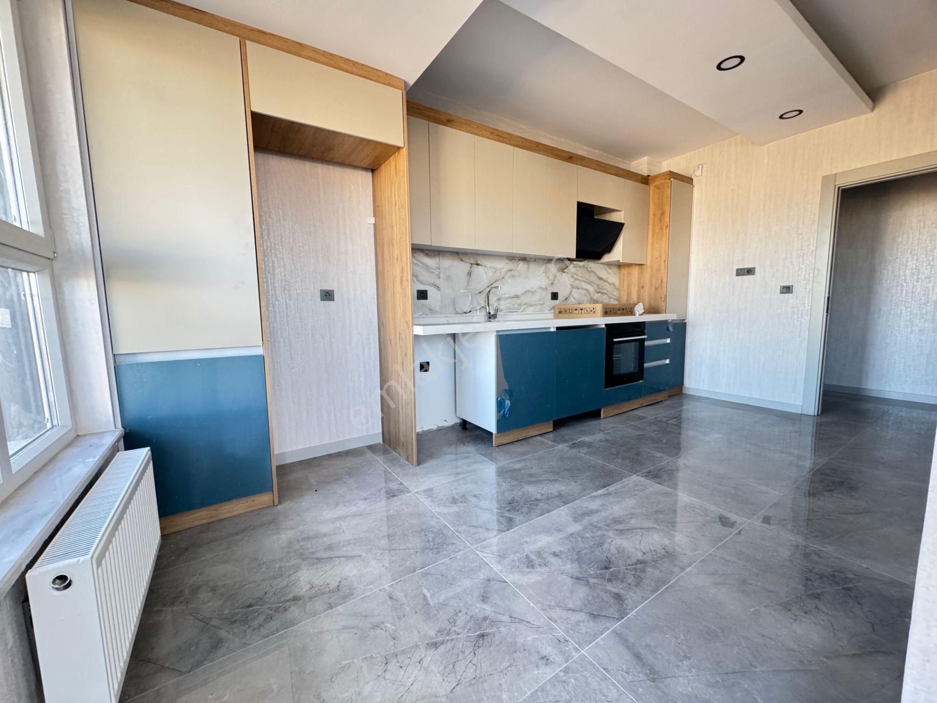 Yenikent 29 Ekim Mh.de Son Katta Lüx Yapılı Satılık 2+1 Daire