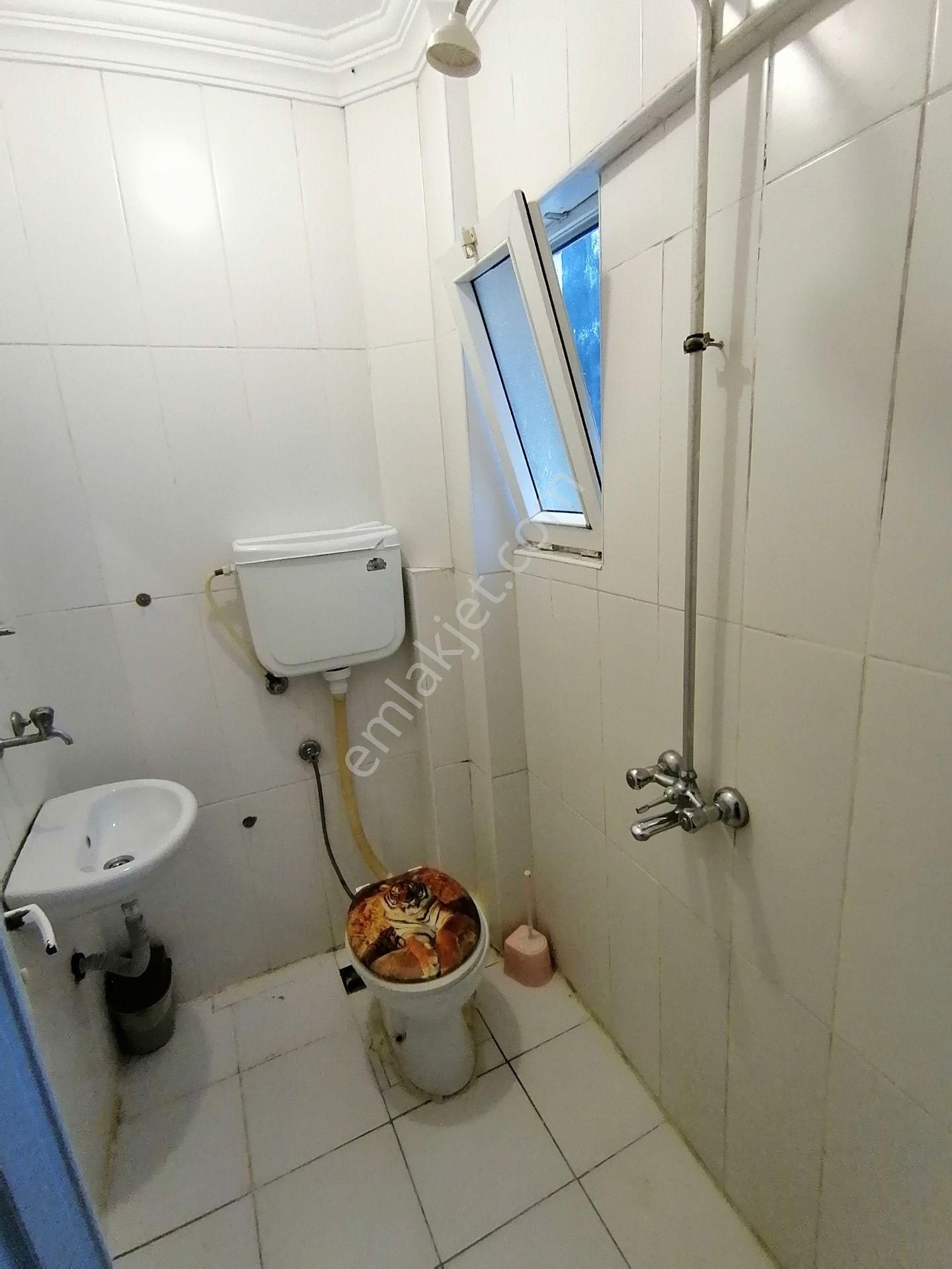 Günlük Kiralık Oda... Çınarcık Merkezde, Pansiyonda, Aileye Uygun Geniş Odalar - Görsel 3