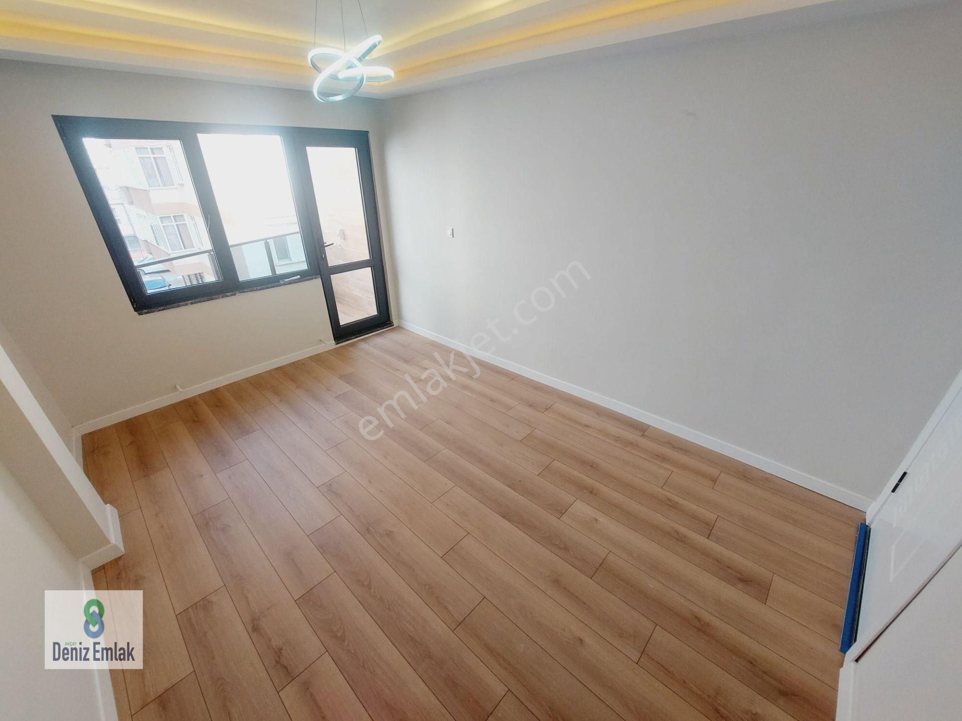 Denizden Akçay Sarıkızda Öncephe Komple Tadilatlı Satılık 2+1 Daire. - Görsel 28