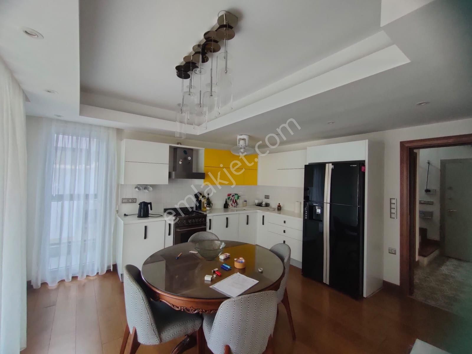 Tuzla Da Satılık 4+1 Eşyalı Daire - Görsel 24