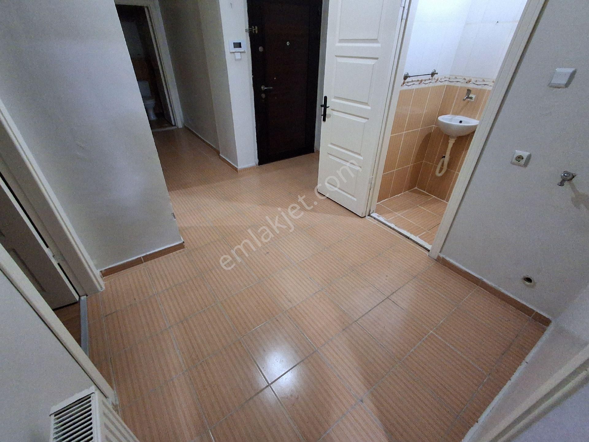 H.gazi Göbekte Cuma Pazar Yanı 2+1 Kot.1 De Isı Yalıtım Montalama Var - Görsel 34