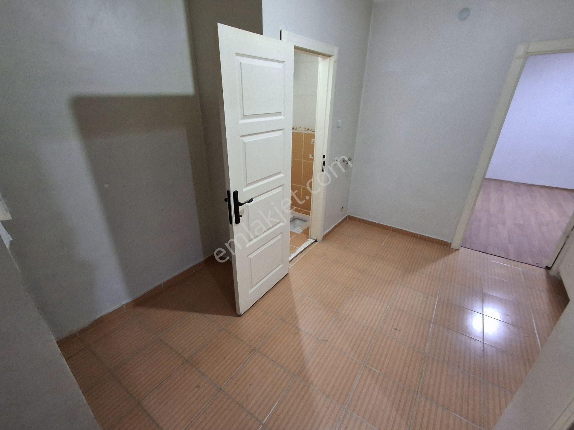 H.gazi Göbekte Cuma Pazar Yanı 2+1 Kot.1 De Isı Yalıtım Montalama Var - Görsel 18