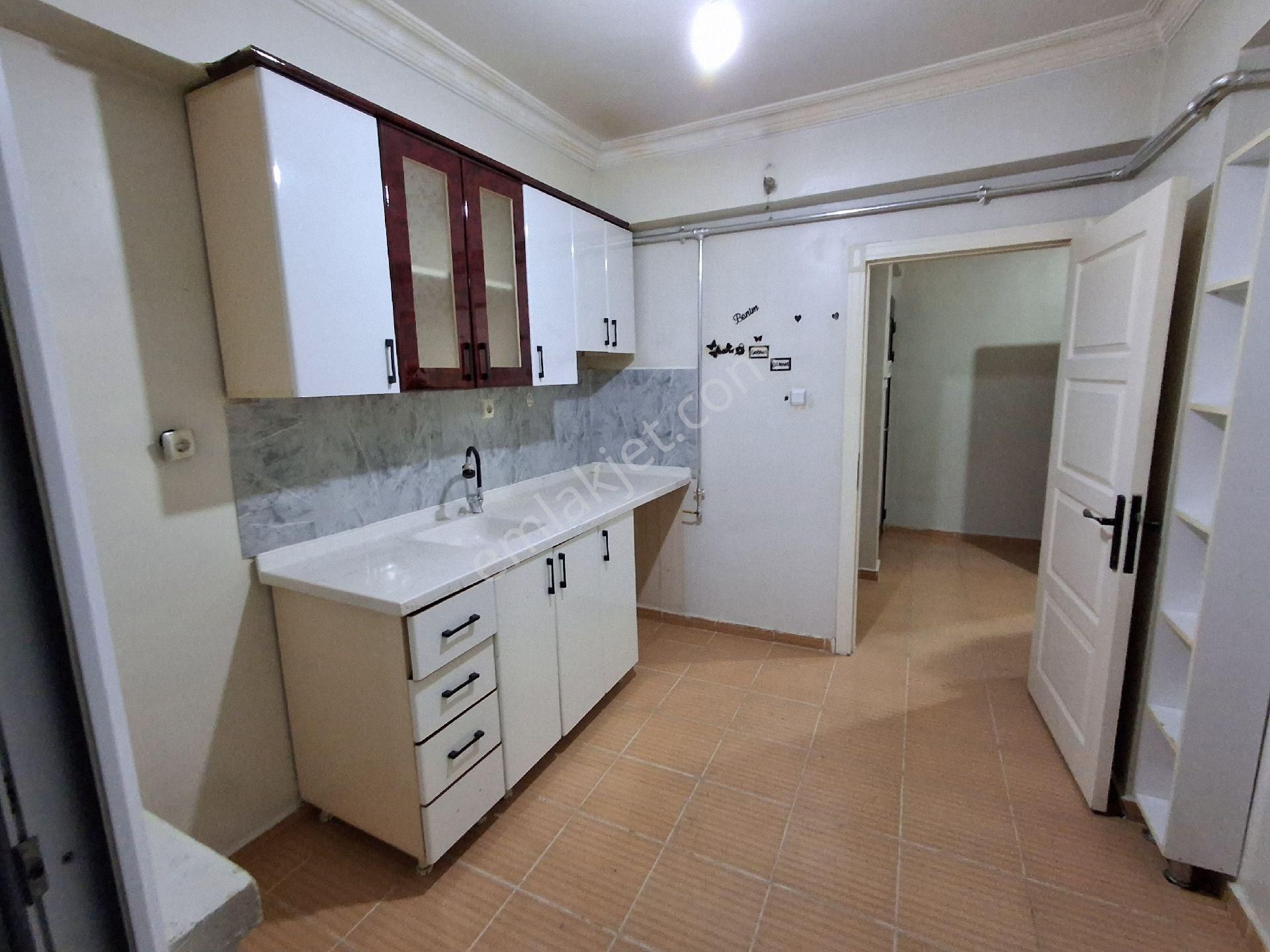 H.gazi Göbekte Cuma Pazar Yanı 2+1 Kot.1 De Isı Yalıtım Montalama Var - Görsel 3