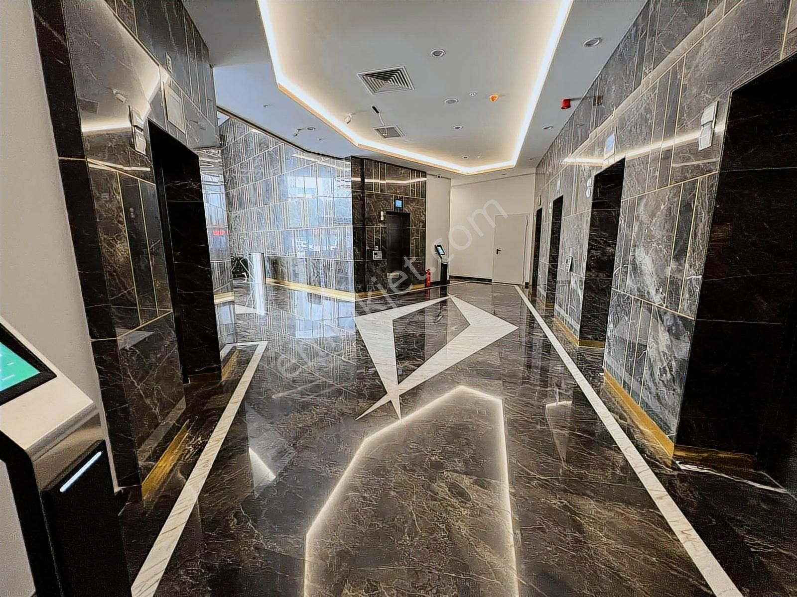 Bumerang Towers'da Full Deniz Manzaralı 436m2 Kiralık Ofis - Görsel 21