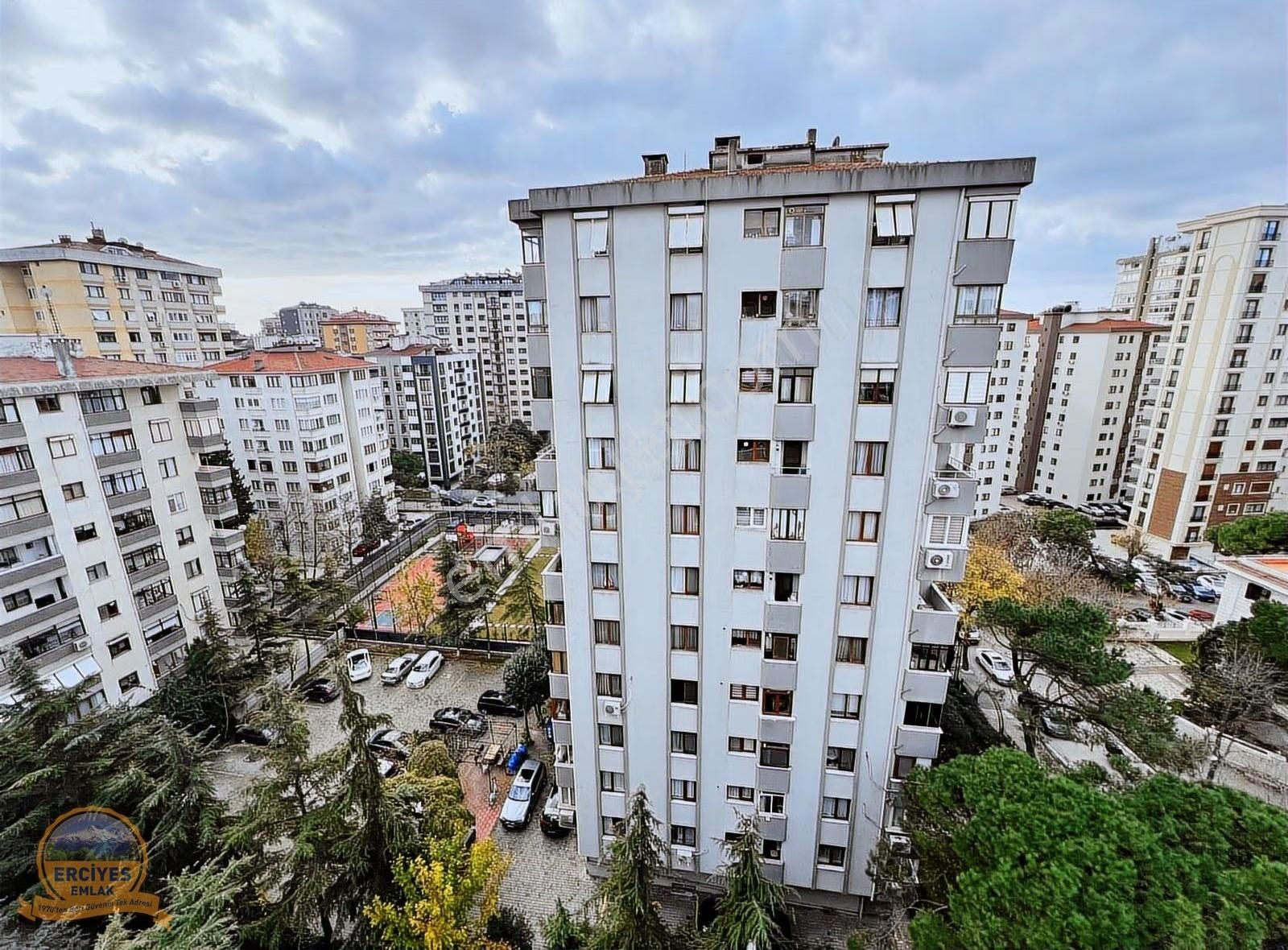 Erciyes'den Erenköy'de Ethemefendi Cad. Yakın Geniş 3+1 Balkonlu - Görsel 13