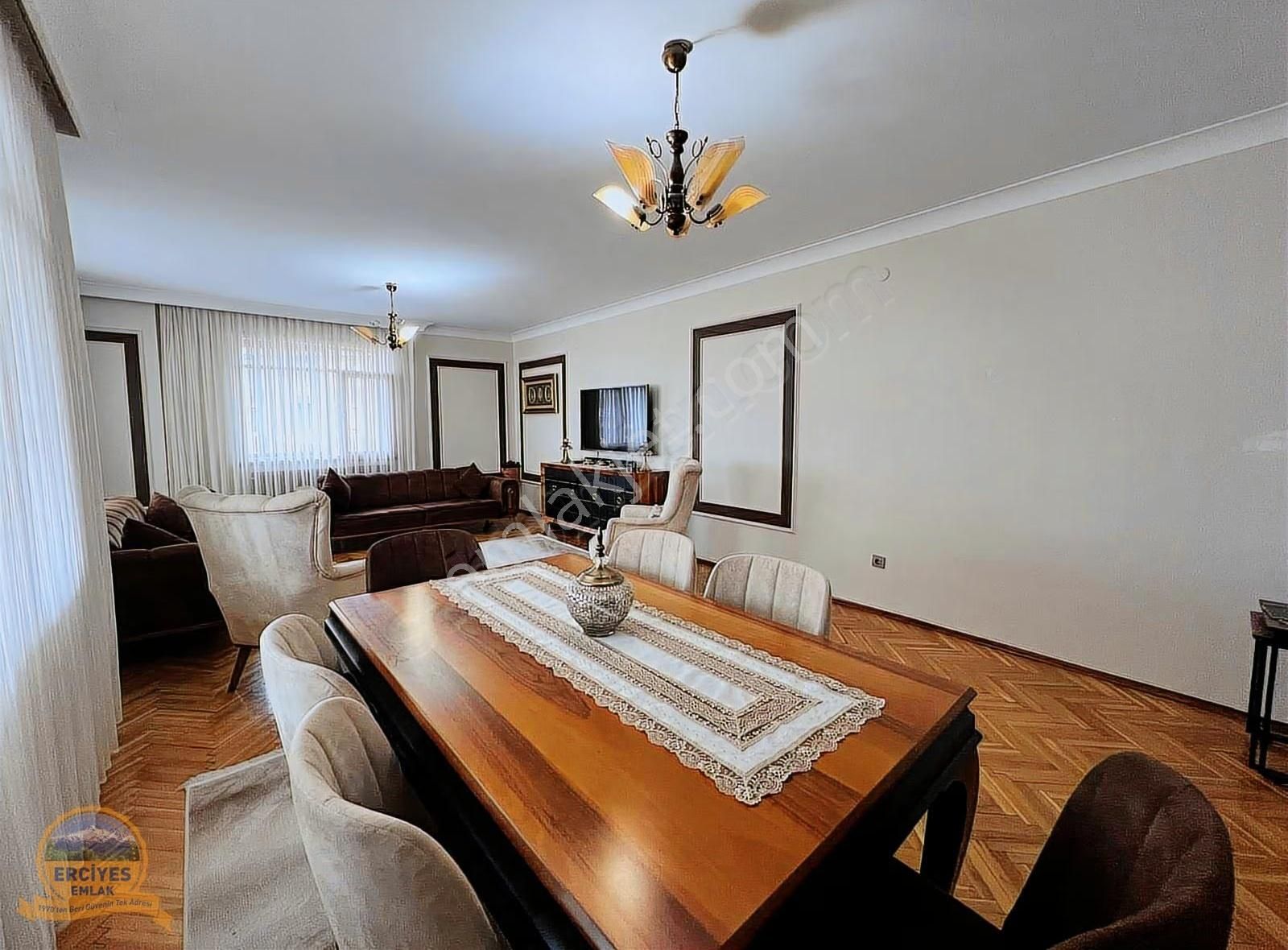 Erciyes'den Erenköy'de Ethemefendi Cad. Yakın Geniş 3+1 Balkonlu - Görsel 11