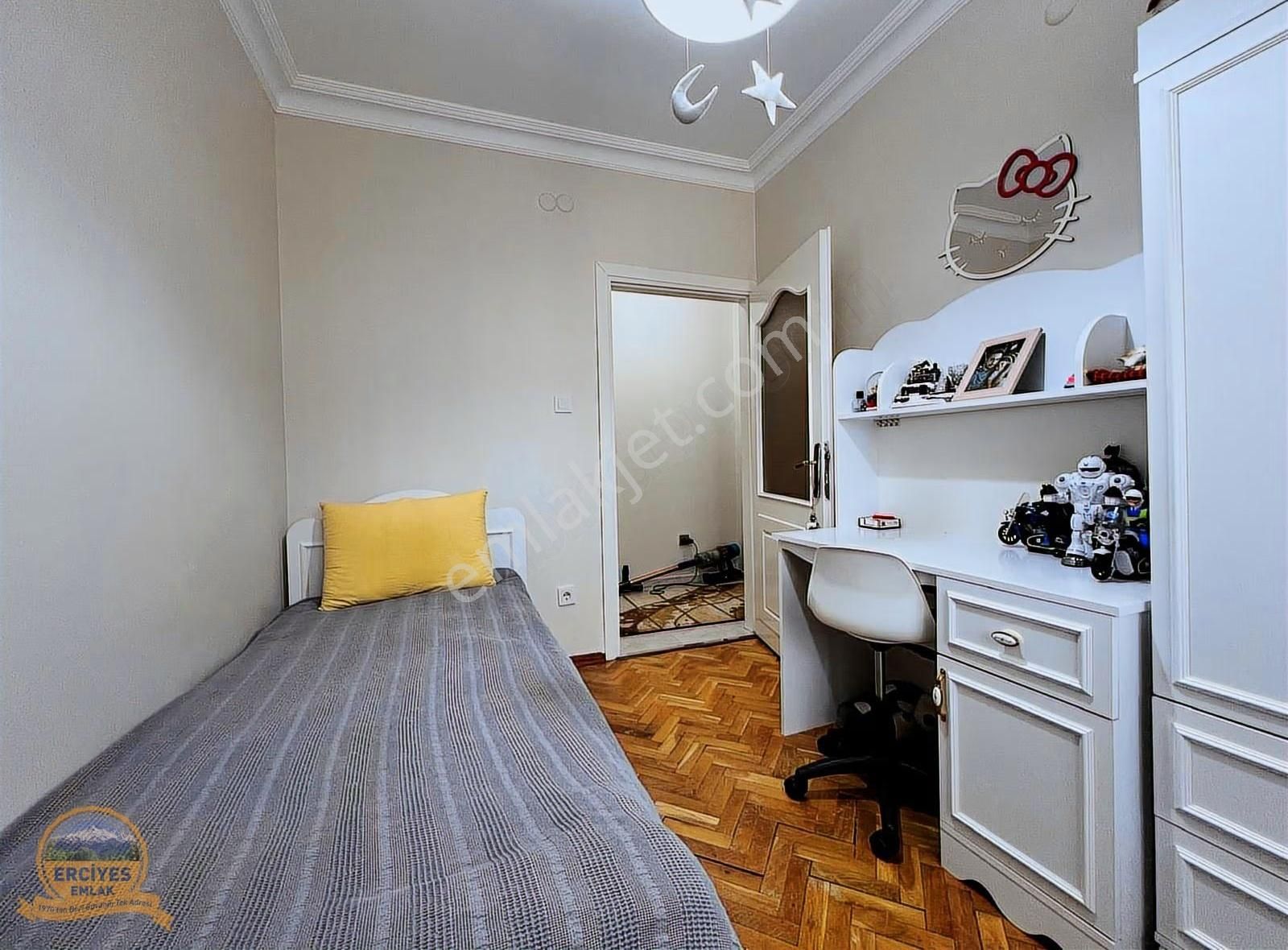 Erciyes'den Erenköy'de Ethemefendi Cad. Yakın Geniş 3+1 Balkonlu - Görsel 18