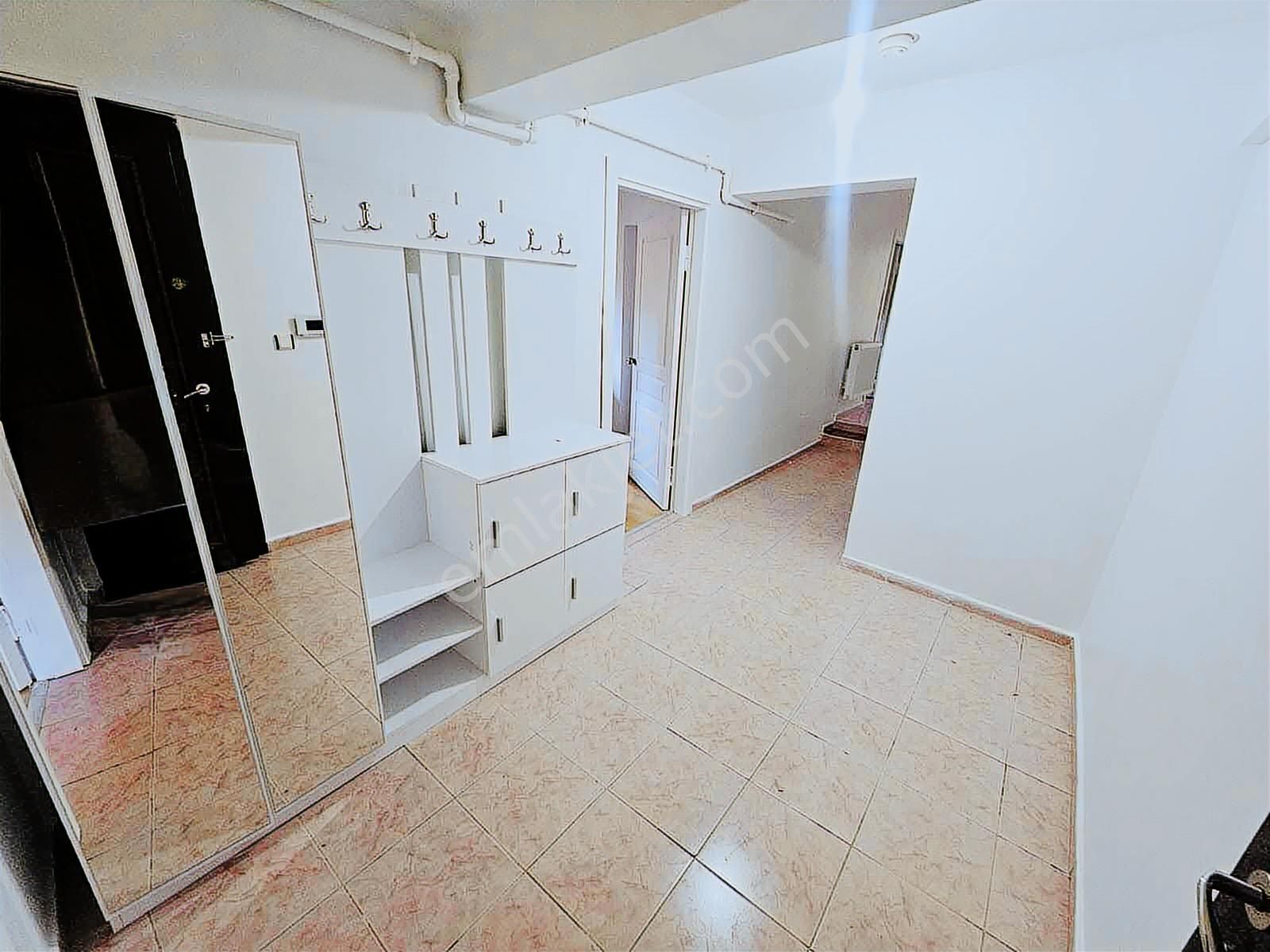 Şentürk Gayrimenkul'den//süper Konumda//kilerli Daire** - Görsel 4