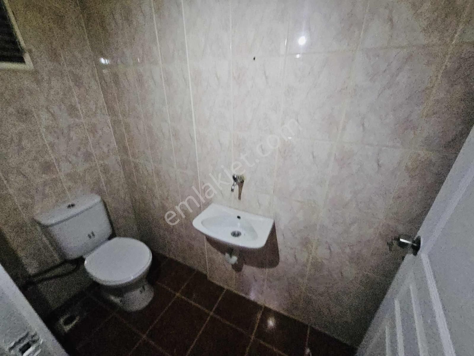 Şentürk Gayrimenkul'den//süper Konumda//kilerli Daire** - Görsel 19