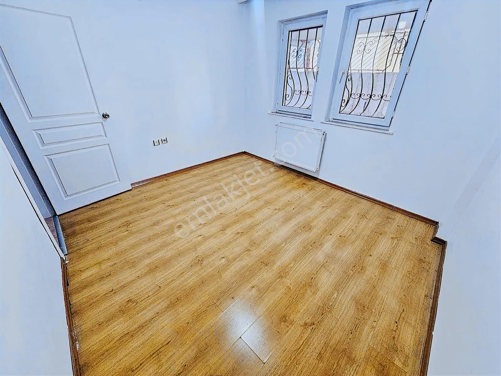 Şentürk Gayrimenkul'den//süper Konumda//kilerli Daire** - Görsel 3