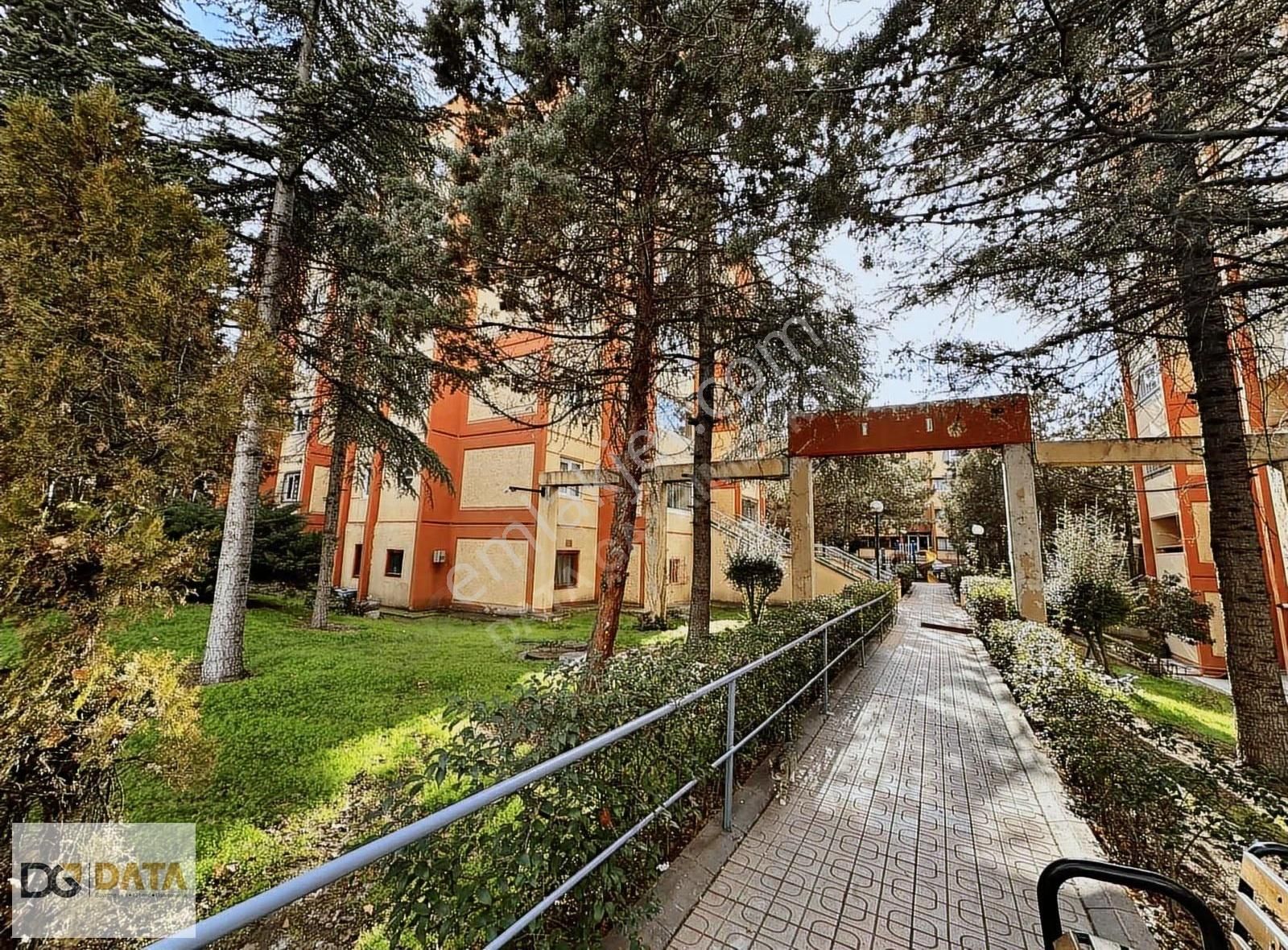 Ardıç Sitesinde Metro Yakını 1+1 Eşyalı Kiralık Daire - Görsel 19