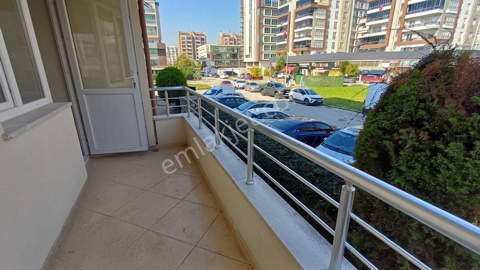 Boyanıyor - Özlüce Bulvarına Yakın Kiralık 3+1 Geniş Daıre - Görsel 16