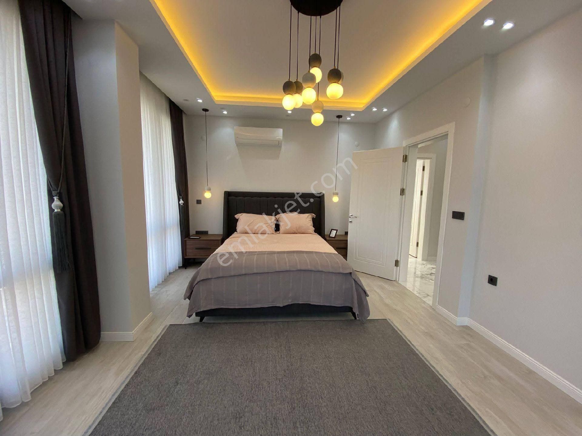 Akbükde Tam Müstakil Full Eşyalı 4+1 Havuzlu Villa - Görsel 25