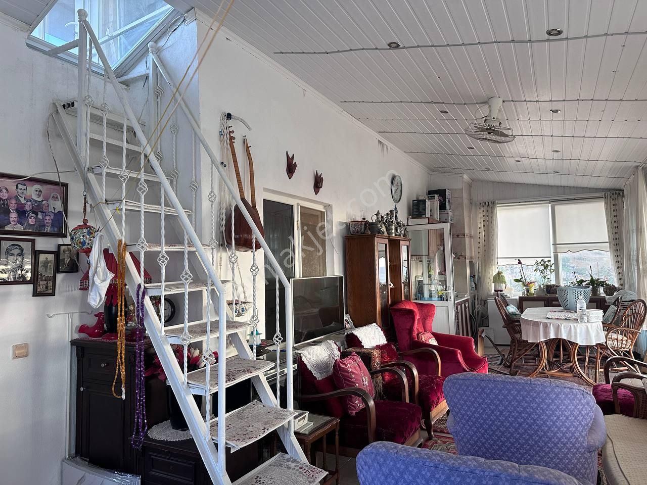 Yeşilöz'de 850 M2 Bahçeli Müstakil 3 Katlı Ev-deniz Manzaralı - Görsel 7