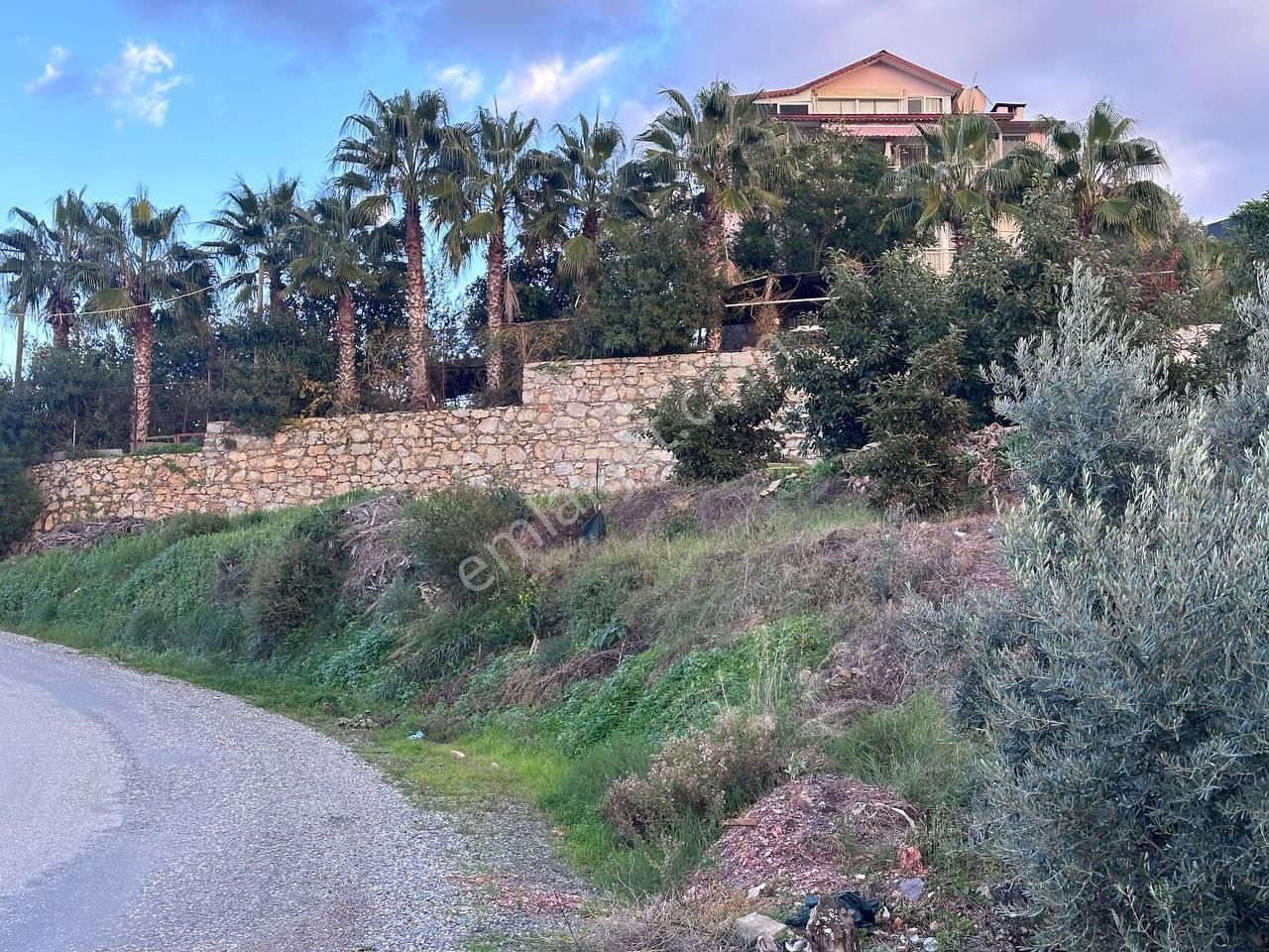 Yeşilöz'de 850 M2 Bahçeli Müstakil 3 Katlı Ev-deniz Manzaralı - Görsel 2