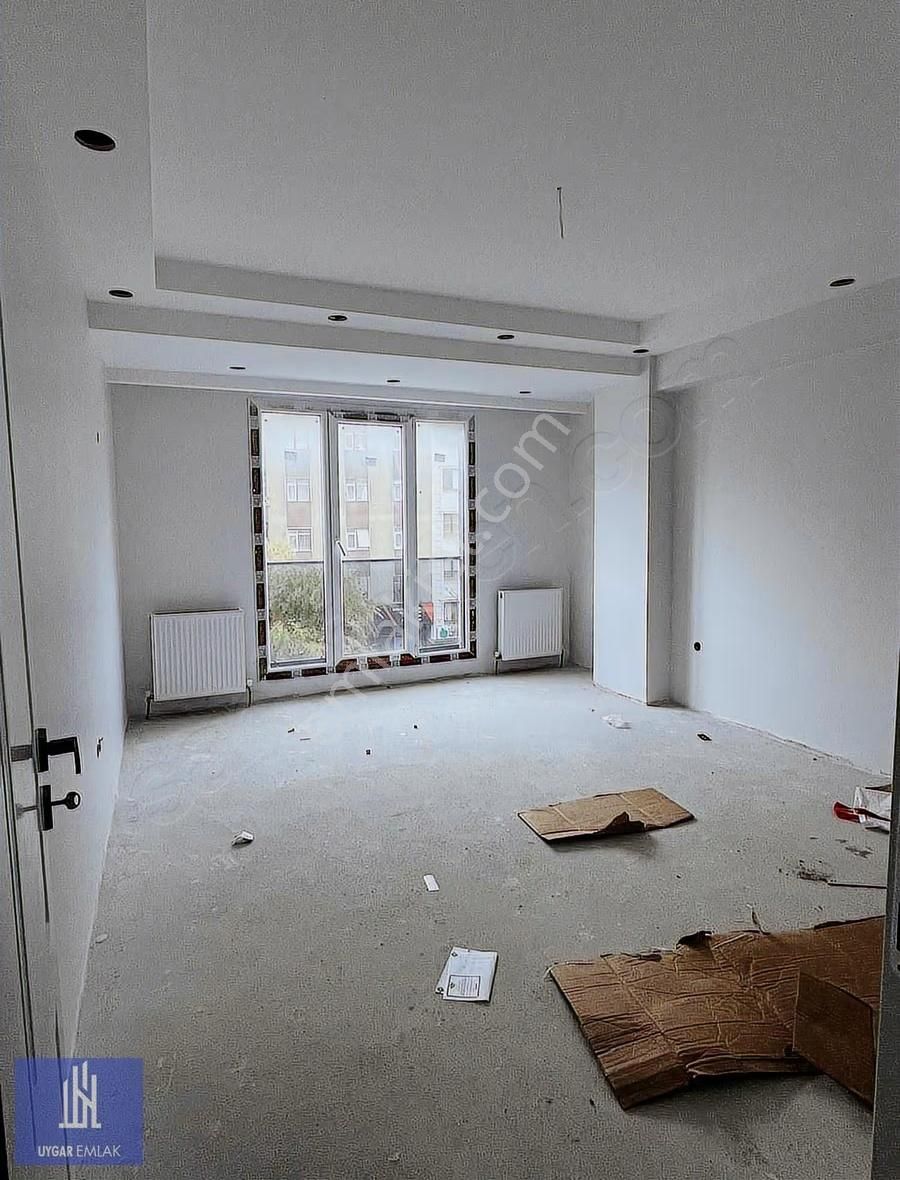 Uygar Emlaktan Kocasinanda Sıfır 2+1 Satılık Daire