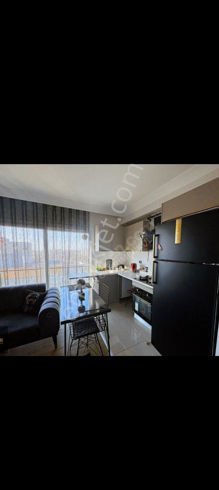 Yeşilyurt Mahallesi'nde Necip Fazıl Bullar Üzeri Eşyalı 1+1 Satılık Daire - Görsel 3