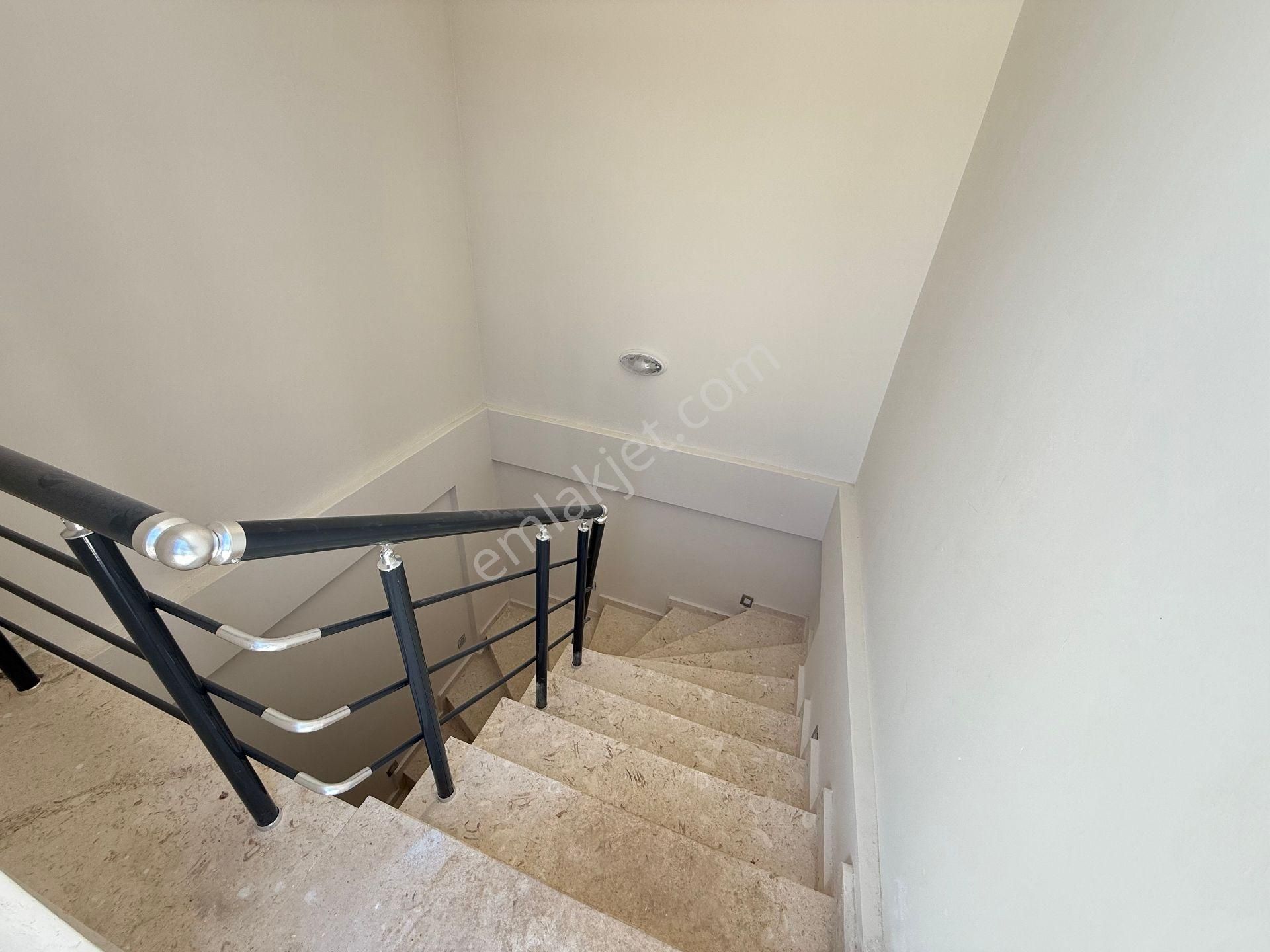 Doğanbey De Full Deniz Geneş Bahçel Satılık 2+1 Villa - Görsel 17