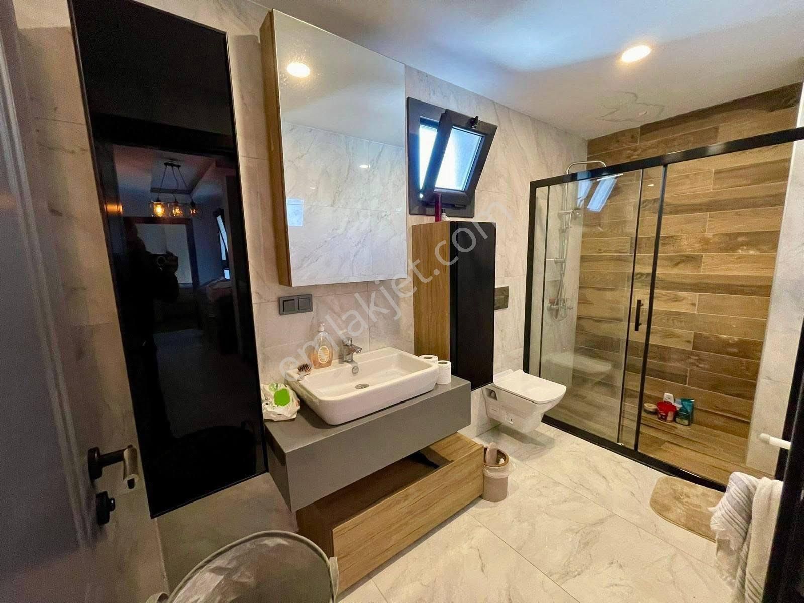 Sahil Siteleri Denize Yakın Tek Müstakil Villa 3+1 - Görsel 14