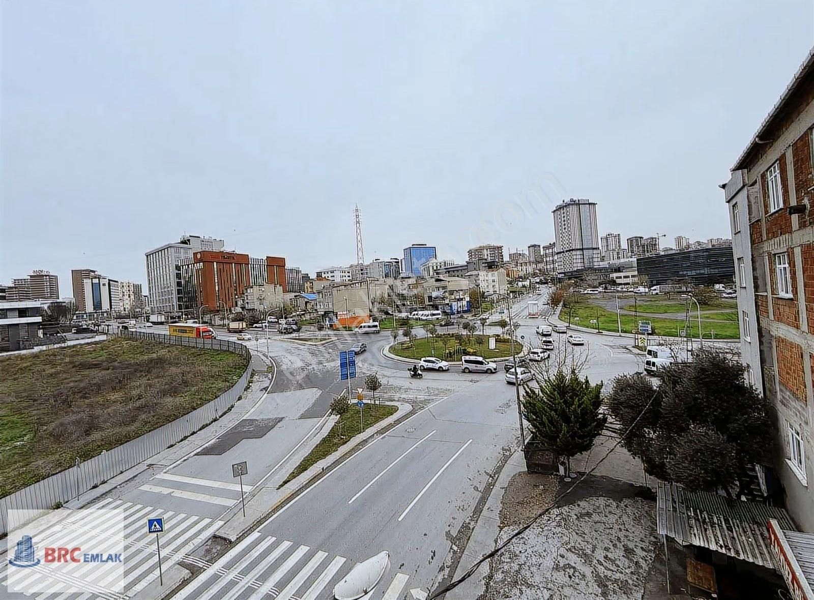 Bağcılar Mahmutbey Ordu Caddesin Komple Sıfır Kiralık Köşe Bina - Görsel 34