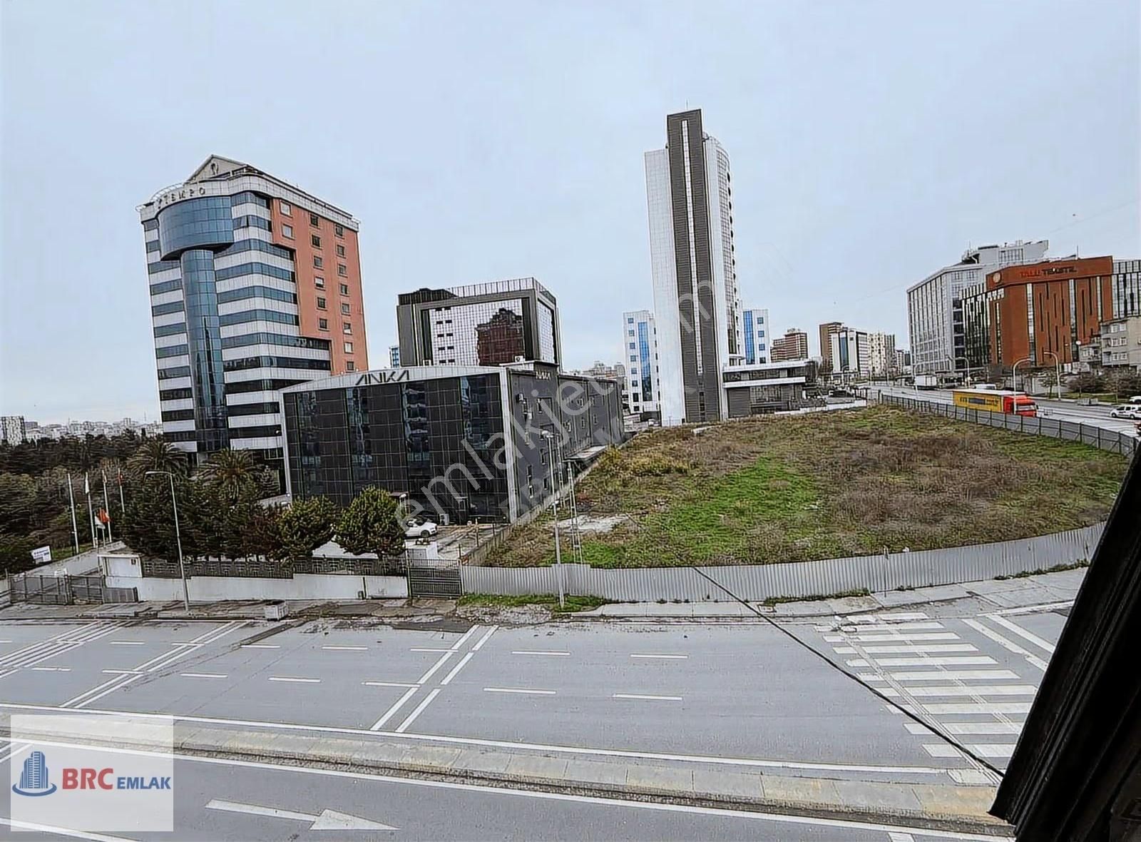 Bağcılar Mahmutbey Ordu Caddesin Komple Sıfır Kiralık Köşe Bina - Görsel 30