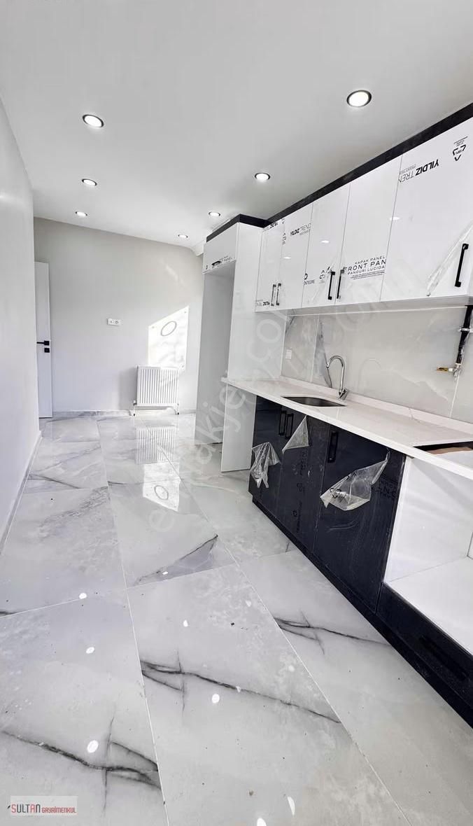 Sultan Gayrimenkulden Bağlarbaşı Okuluna Ykn 3+1 Y.giriş - Görsel 21