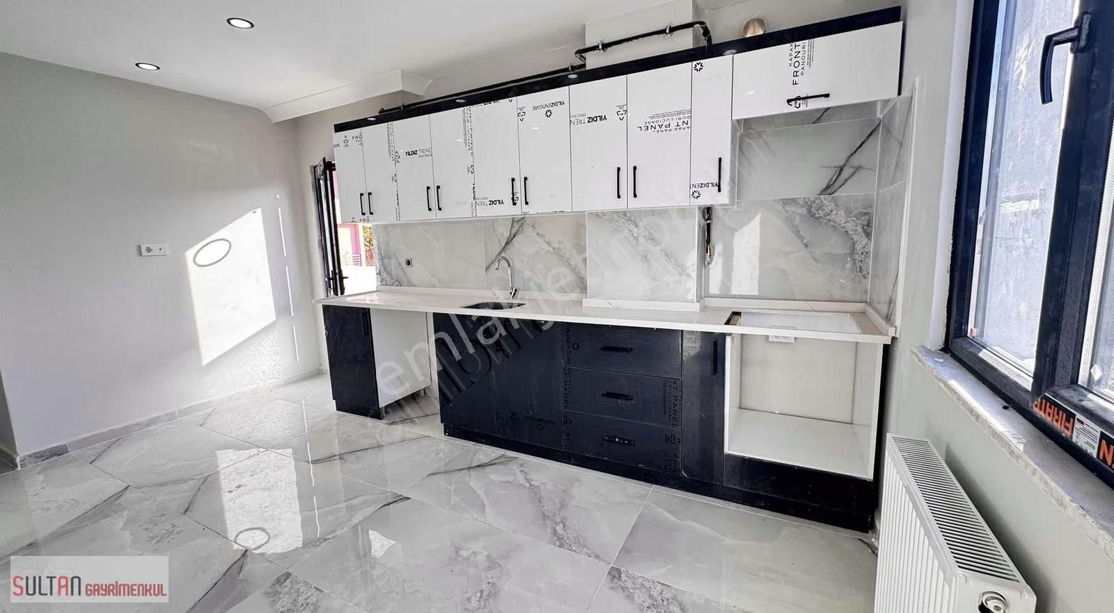Sultan Gayrimenkulden Bağlarbaşı Okuluna Ykn 3+1 Orta Kat - Görsel 15
