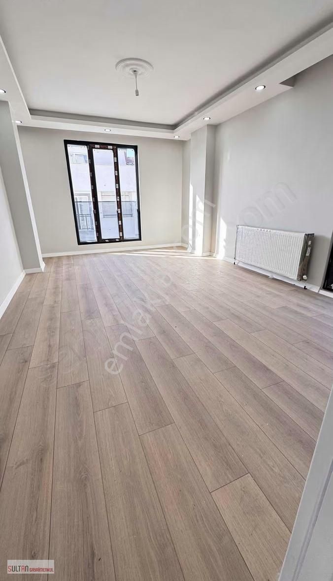 Sultan Gayrimenkulden Bağlarbaşı Okuluna Ykn 3+1 Orta Kat