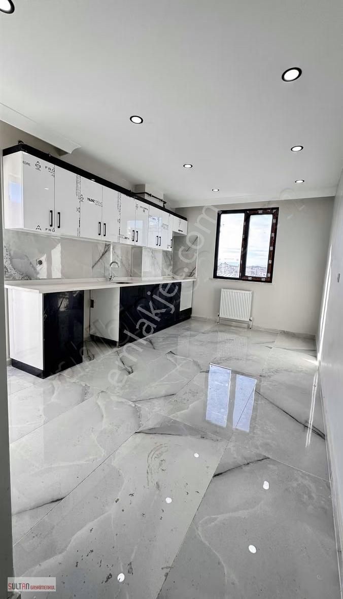 Sultan Gayrimenkulden Bağlarbaşı Okuluna Ykn 3+1 Orta Kat - Görsel 12