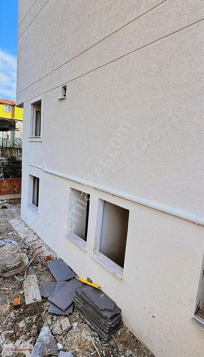 Sultan Gayrımenkul'den Tuzla Cd Yakın 3 + 1 Bahçe Dubleks