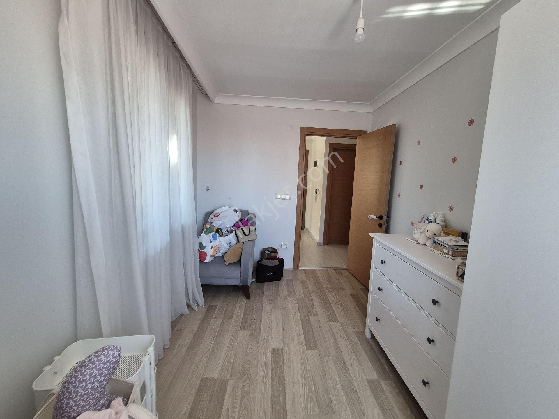 Pendik Esenler'de Emsalsiz Katta Tek 2+1 Daire Satılık - Görsel 14
