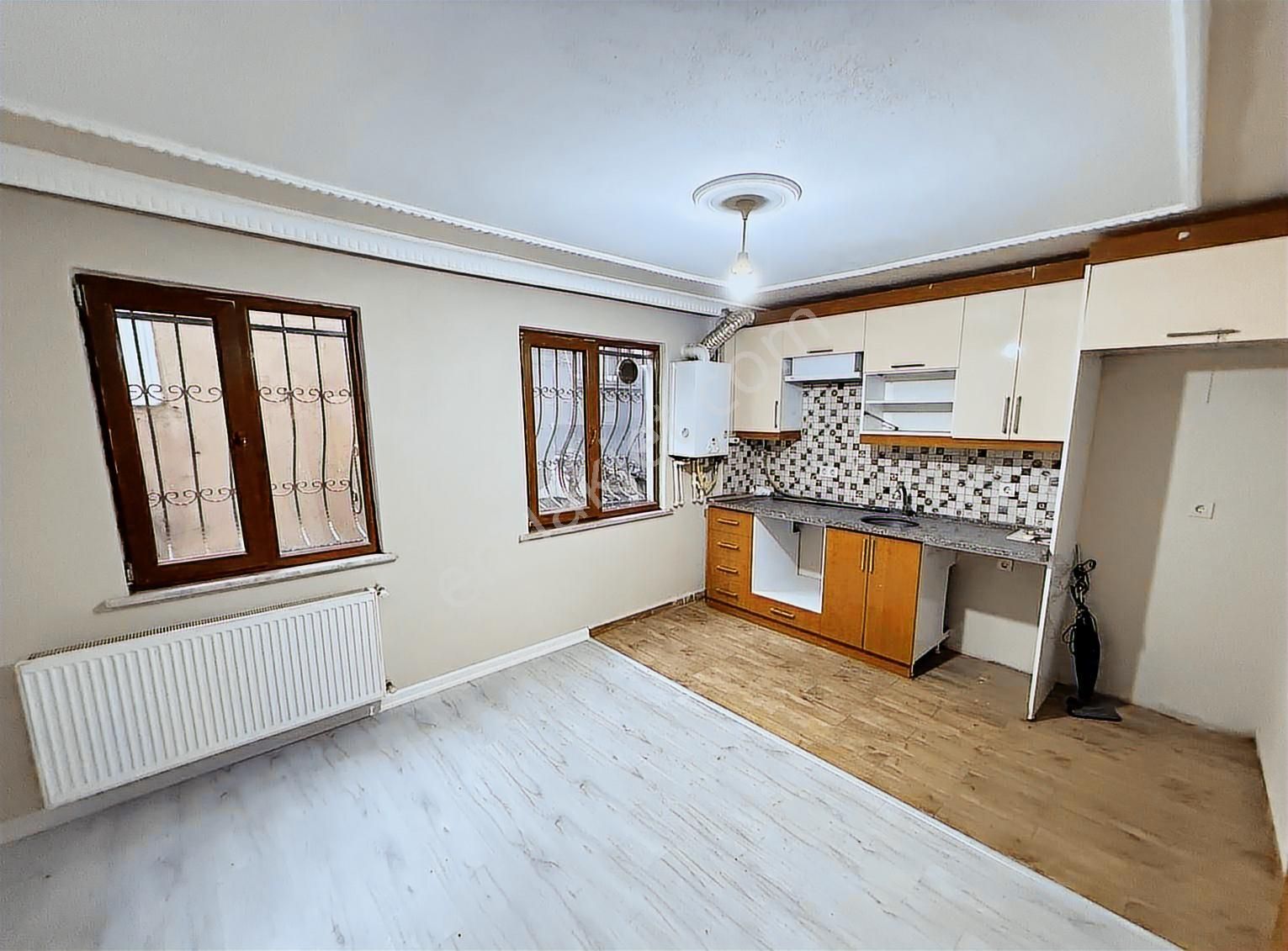 Tuncay'dan Yeni Bina'da Metrobüse 8 Dk 2+1 Boş Daire