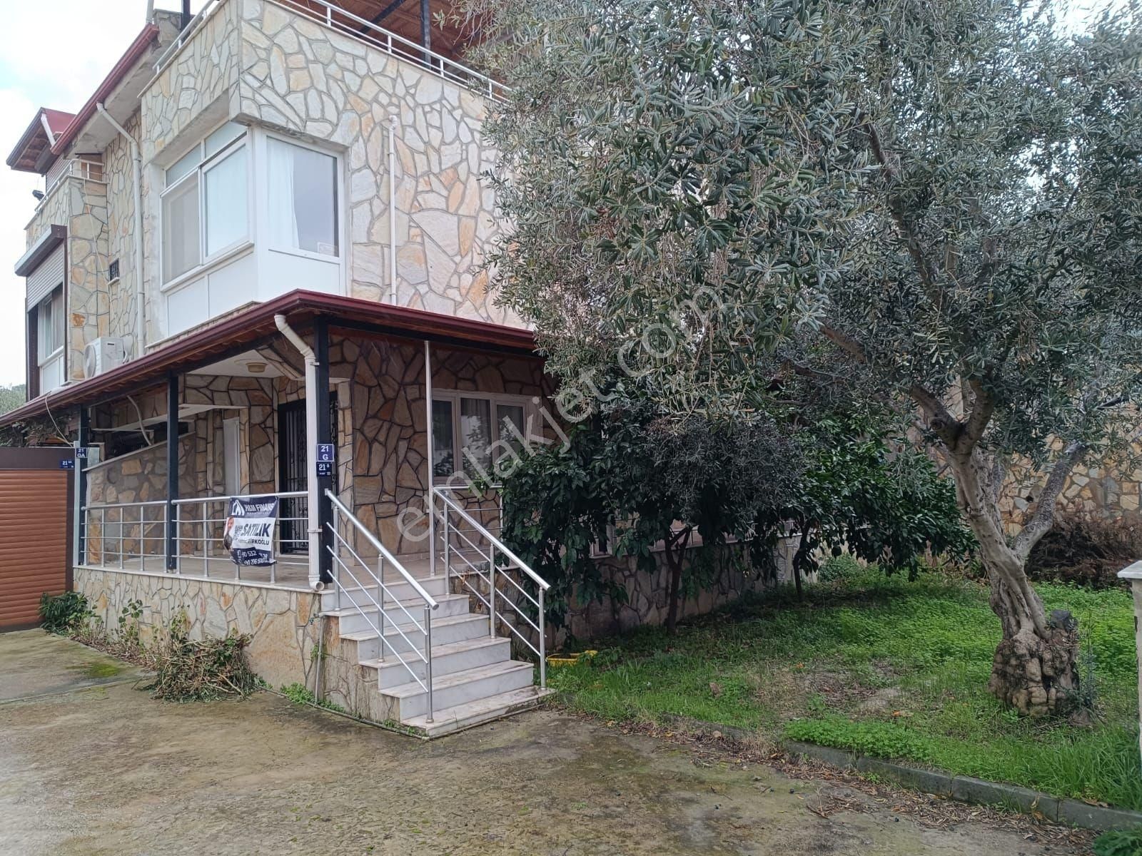 Davutlar Bahçeli Villa